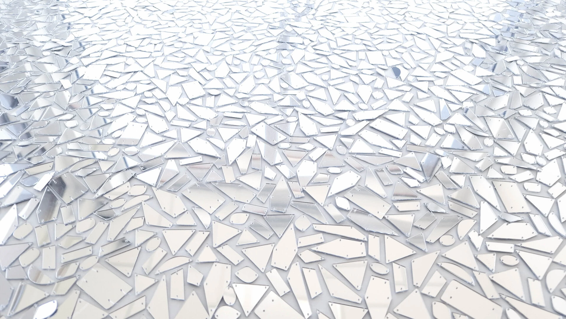 Broderie couture silver accesorizata cu oglinzi - imagine 7