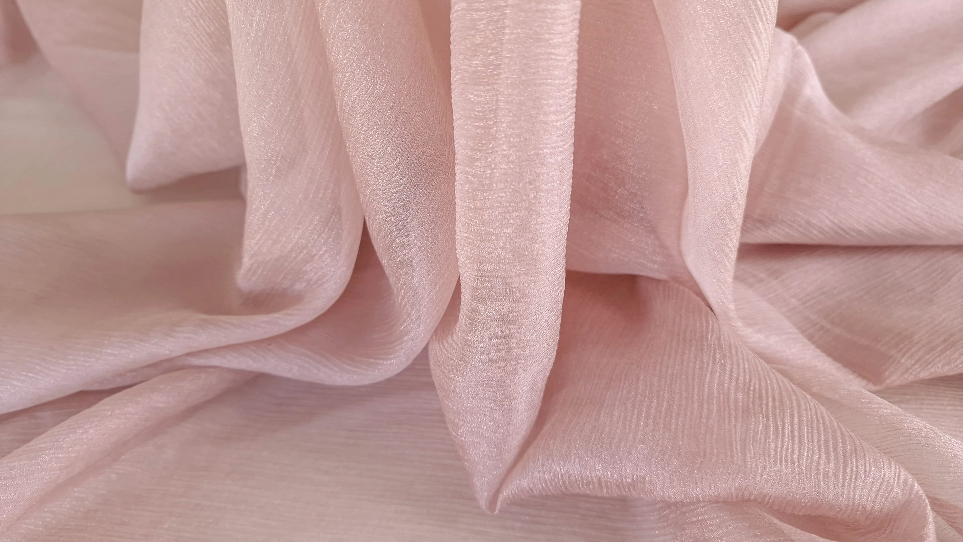 Voal creponat peliculizat dust rose Muselina din matase naturala - imagine 2