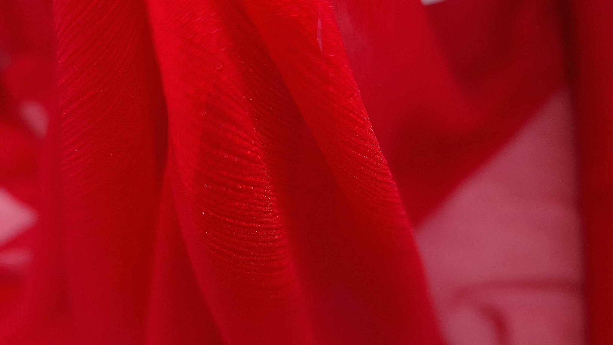 Voal creponat peliculizat bern red Muselina din matase naturala - imagine 2