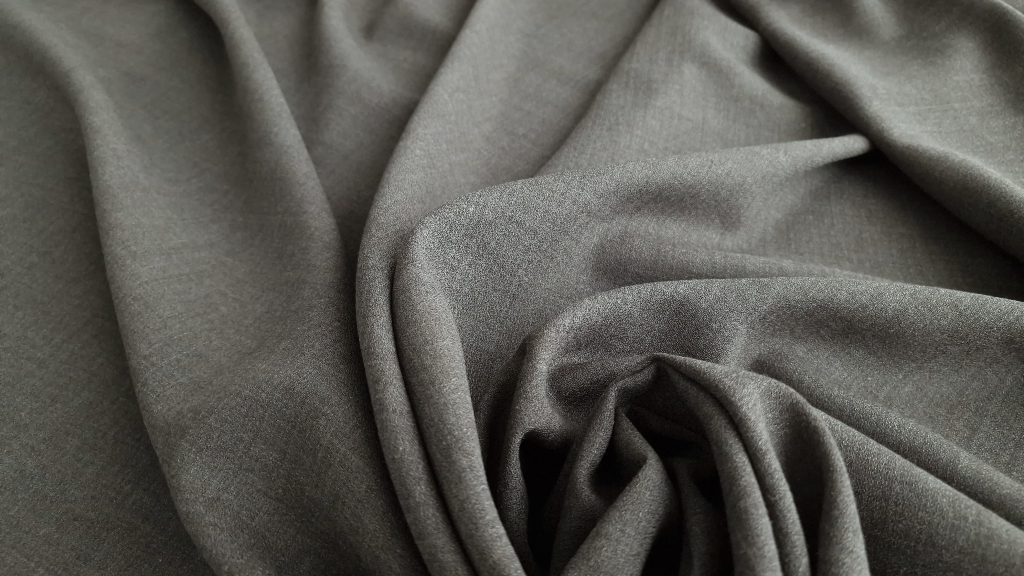 Crepe din lana Taylors &Taylors - imagine 7