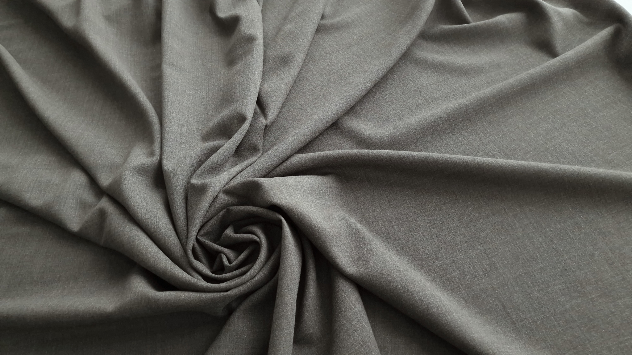 Crepe din lana Taylors &Taylors - imagine 4