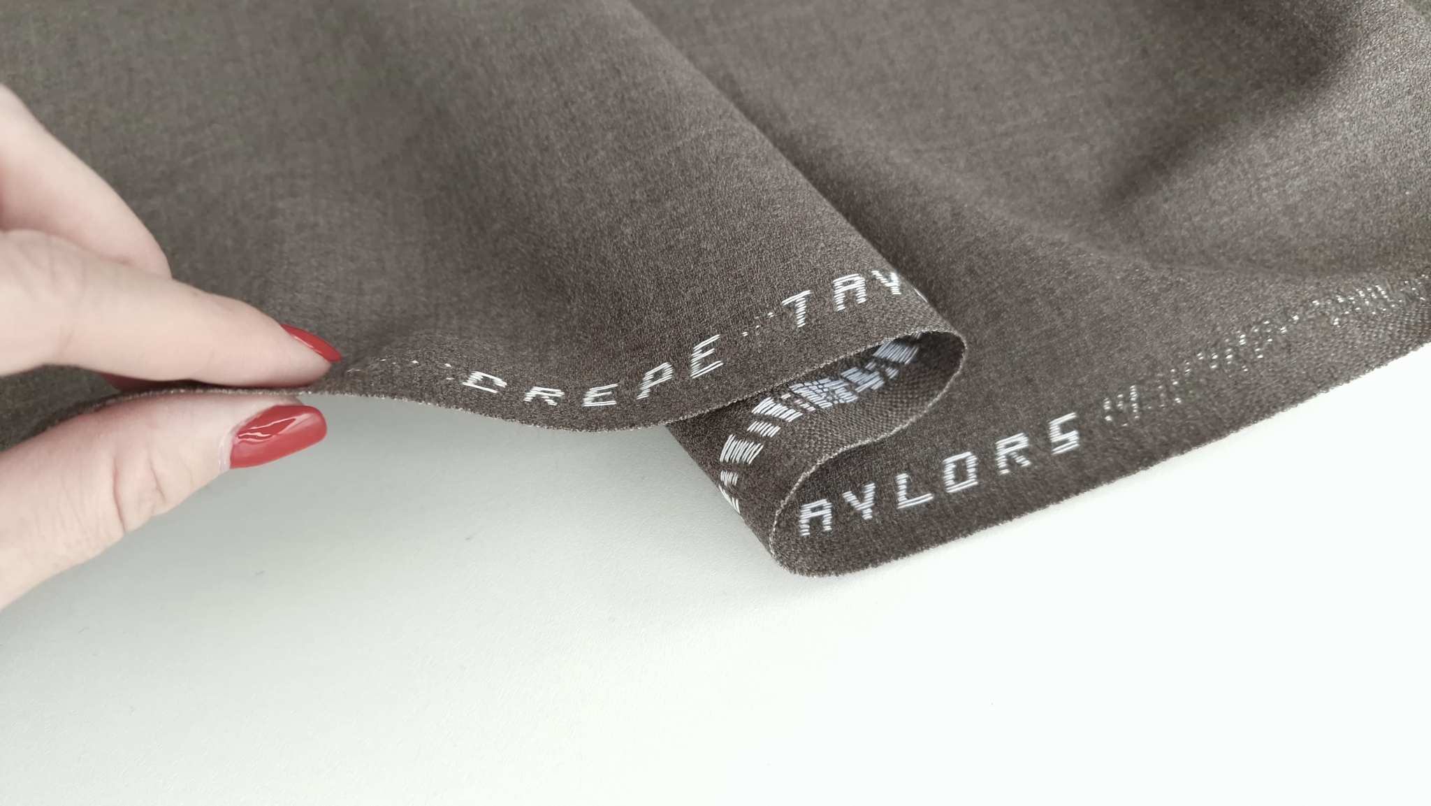 Crepe din lana Taylors &Taylors - imagine 8