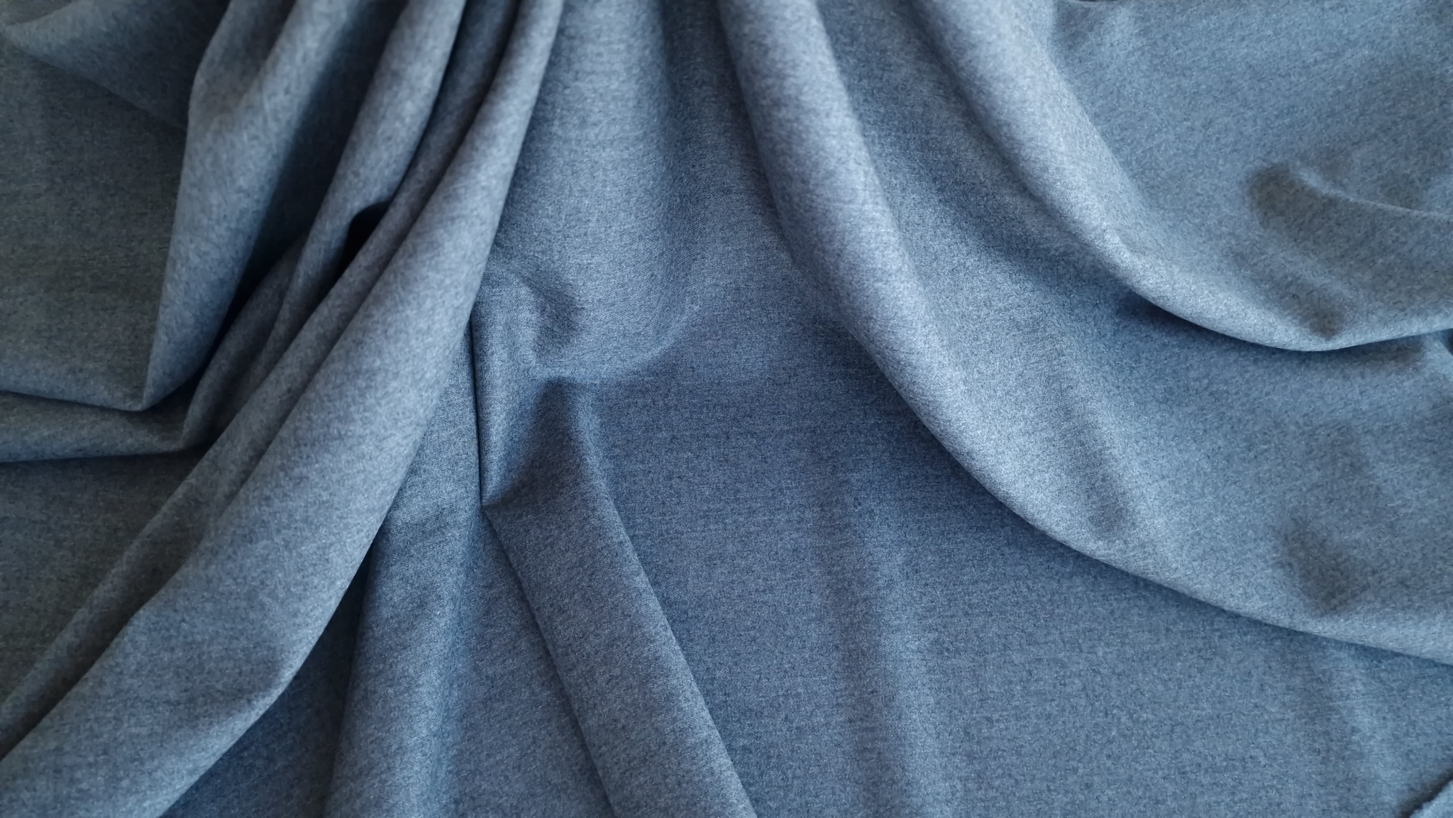 Stofa gri din lana virgina cu elastan - imagine 2