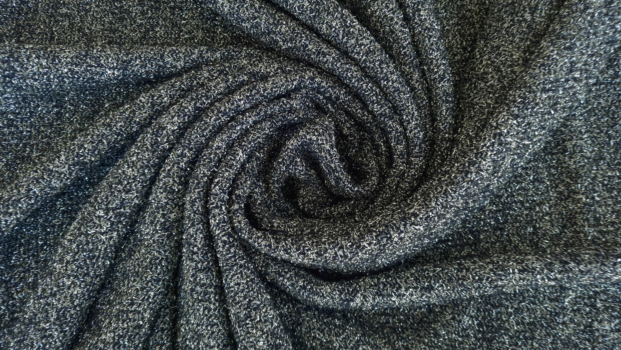 Tesatura neagra cu fir metalizat auriu - imagine 5