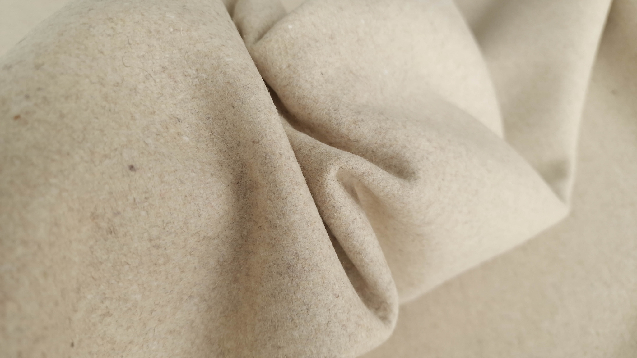 Stofa dubla nude nisipiu cu lana pentru palton - imagine 2