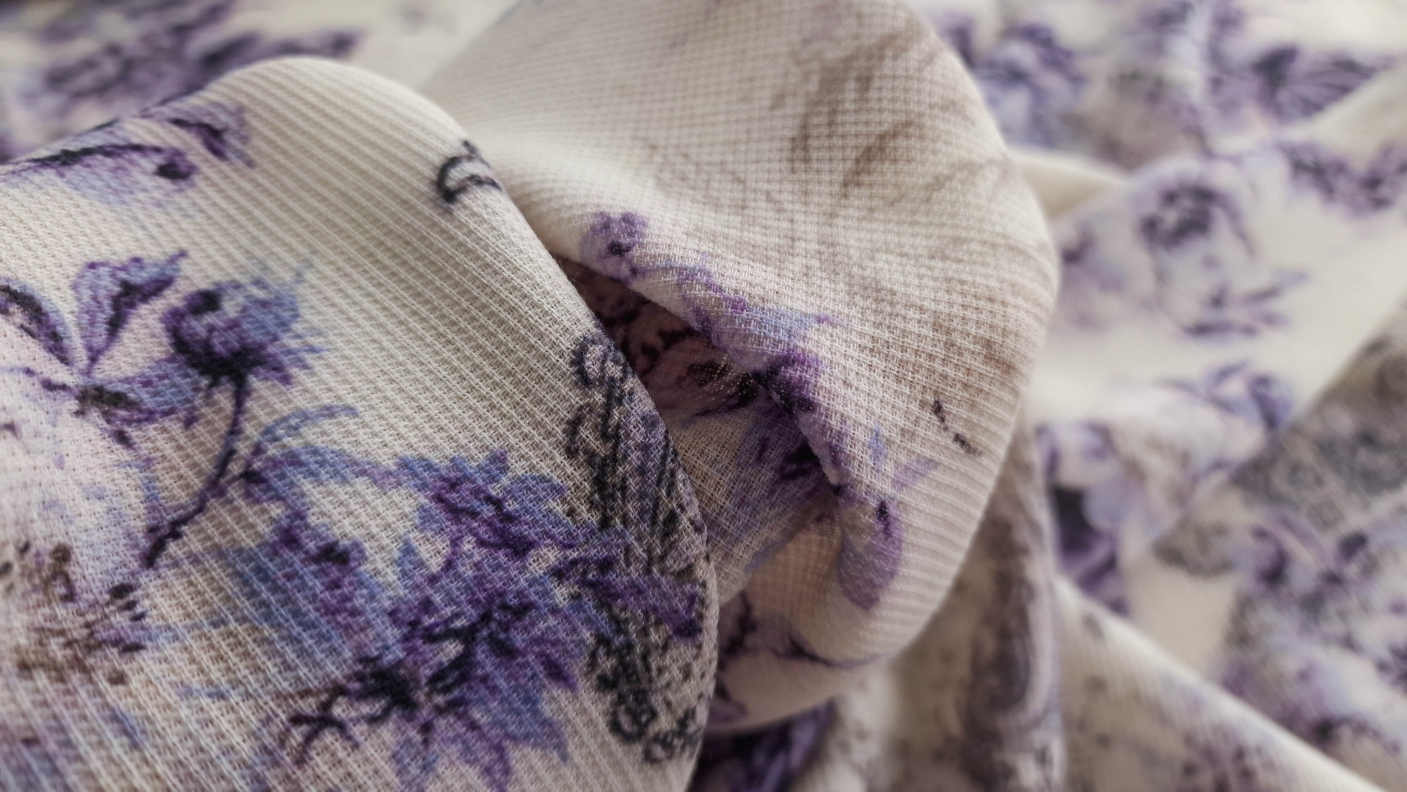 Tesatura Armani din lana imprimata - imagine 2