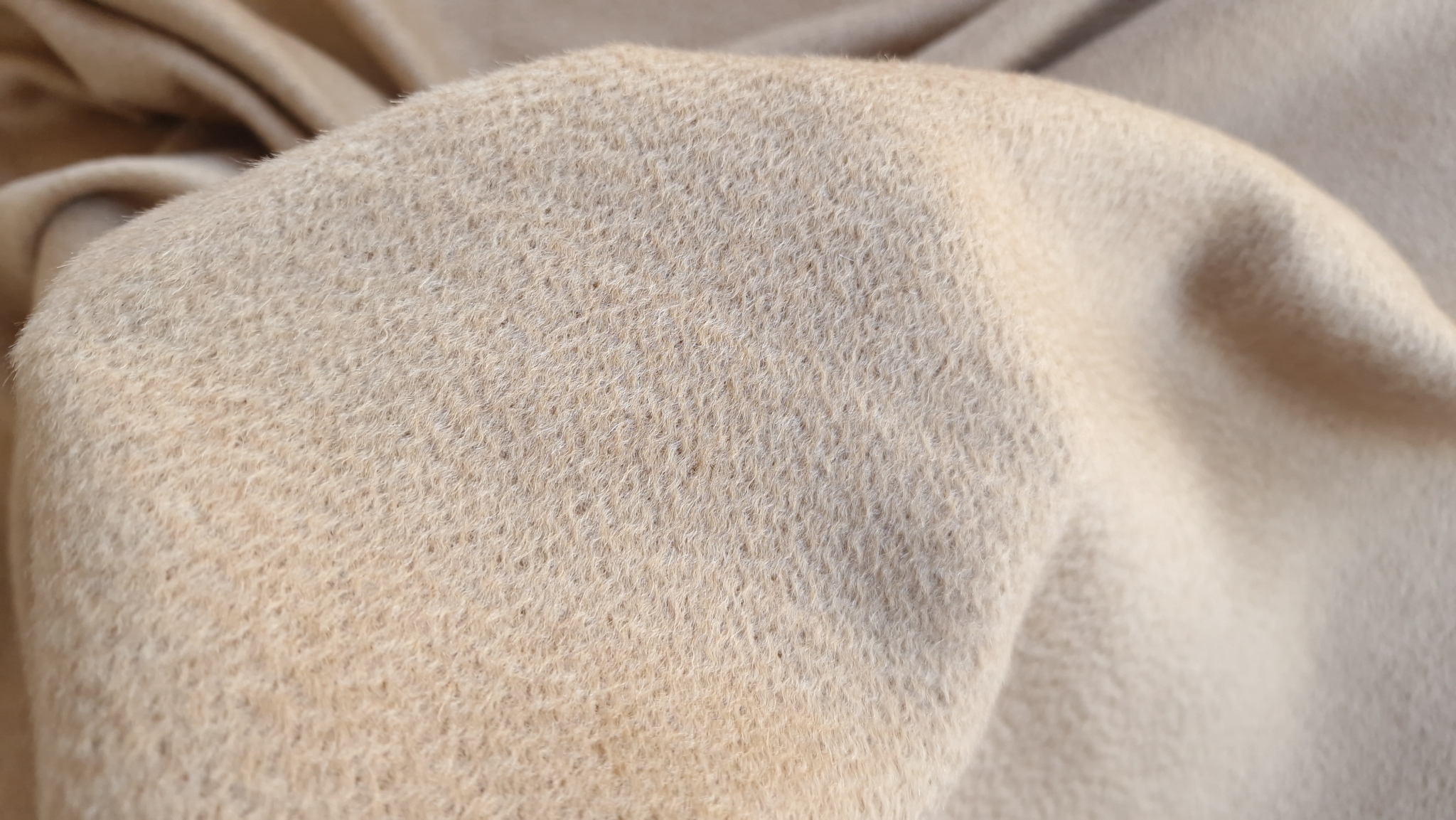 Stofă mocha mousse cu lână virgină și cașmir - imagine 4