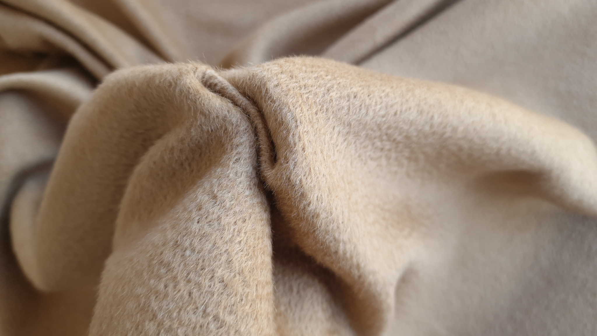 Stofă mocha mousse cu lână virgină și cașmir - imagine 5