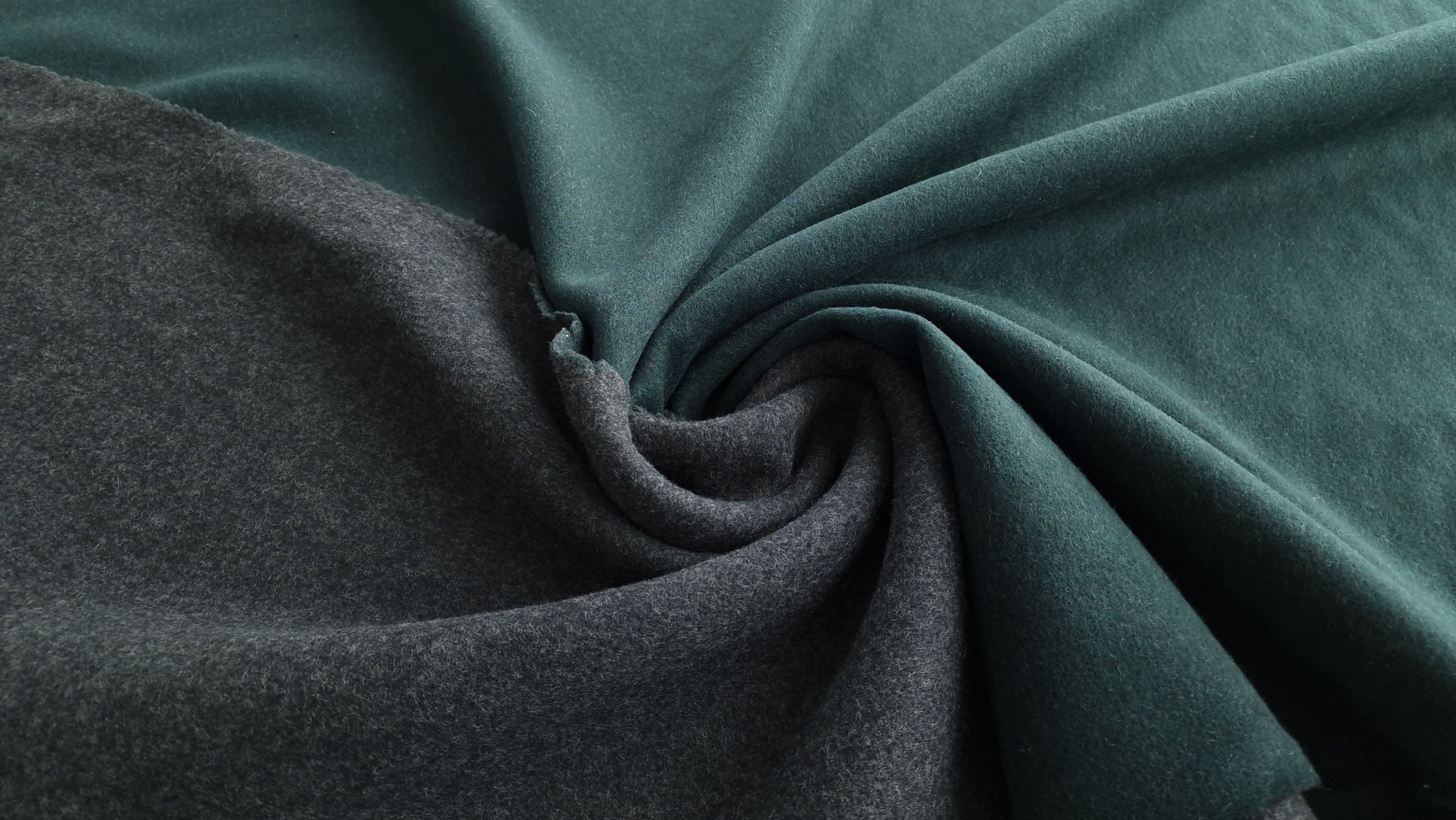 Stofa din lana cu doua fete