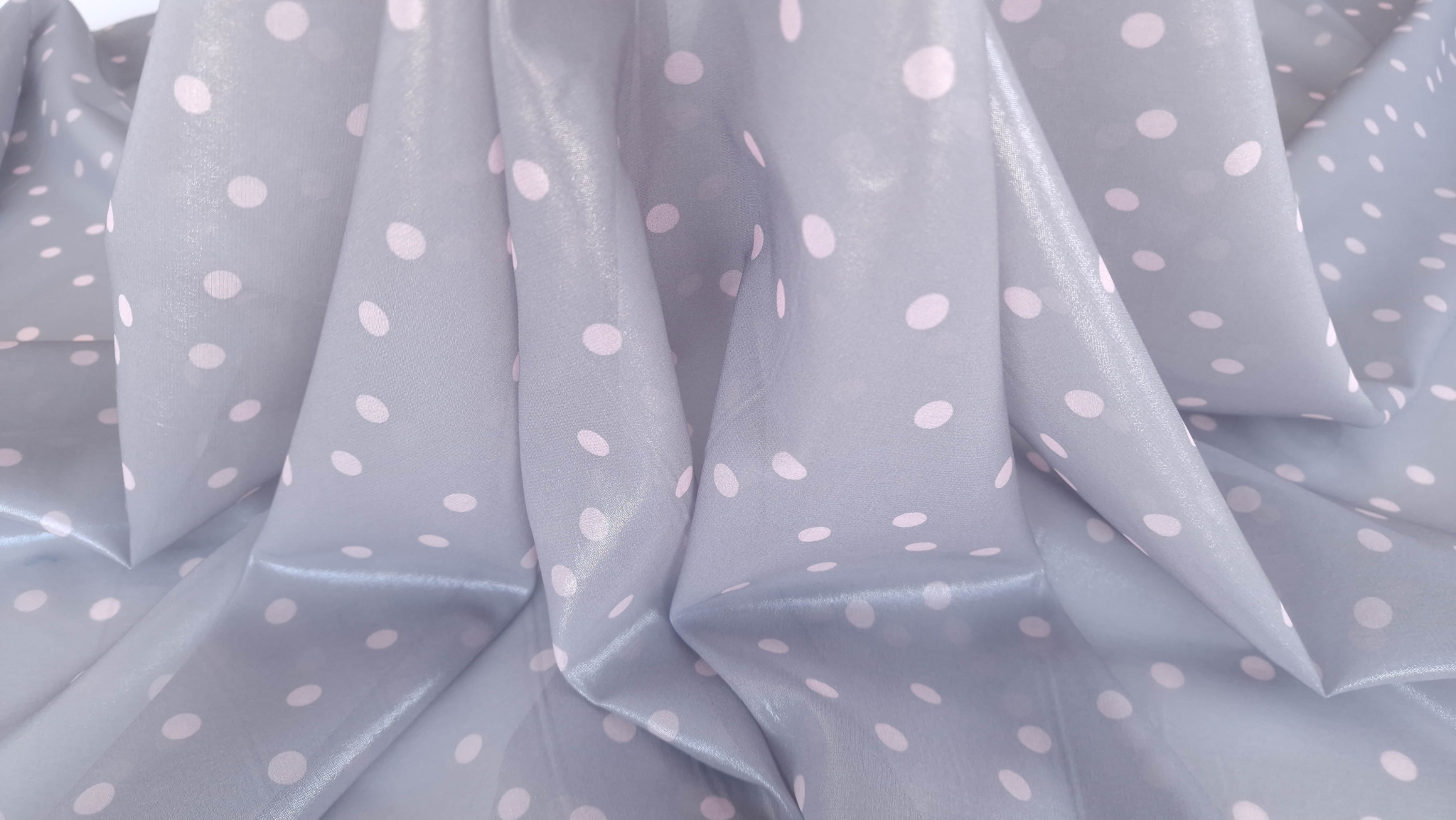 Voal din matase naturala peliculizat gri argintiu - imagine 2