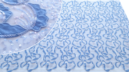 Broderie accesorizata pe tulle blue
