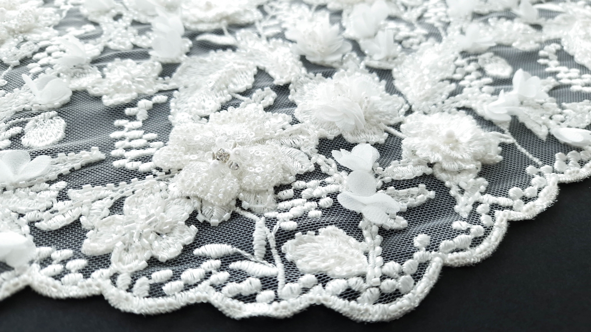 Broderie couture ivory cu flori 3D - imagine 2