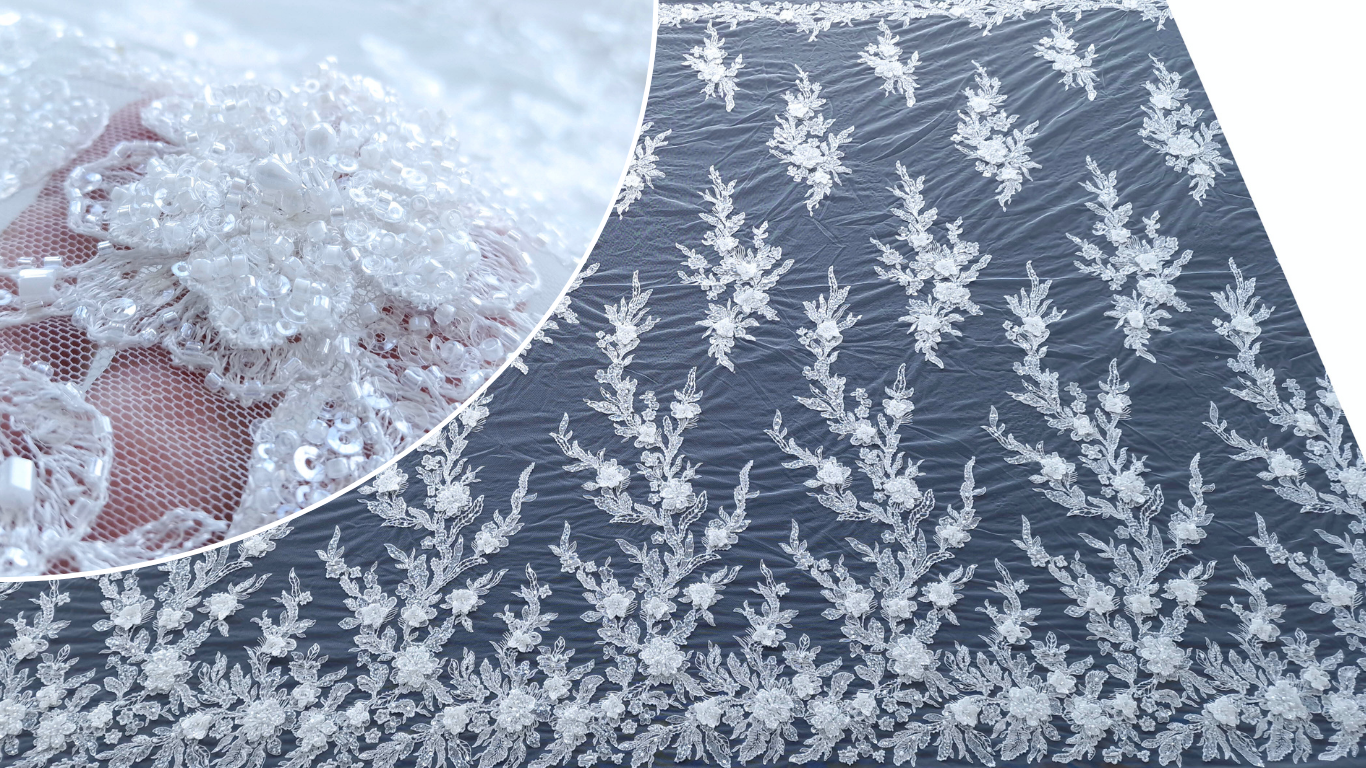 Dantela ivory accesorizata cu flori