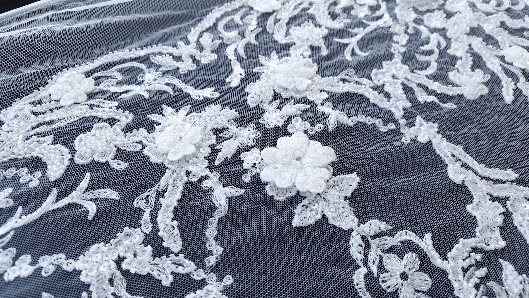 Dantela ivory cu bordura accesorizata - imagine 13