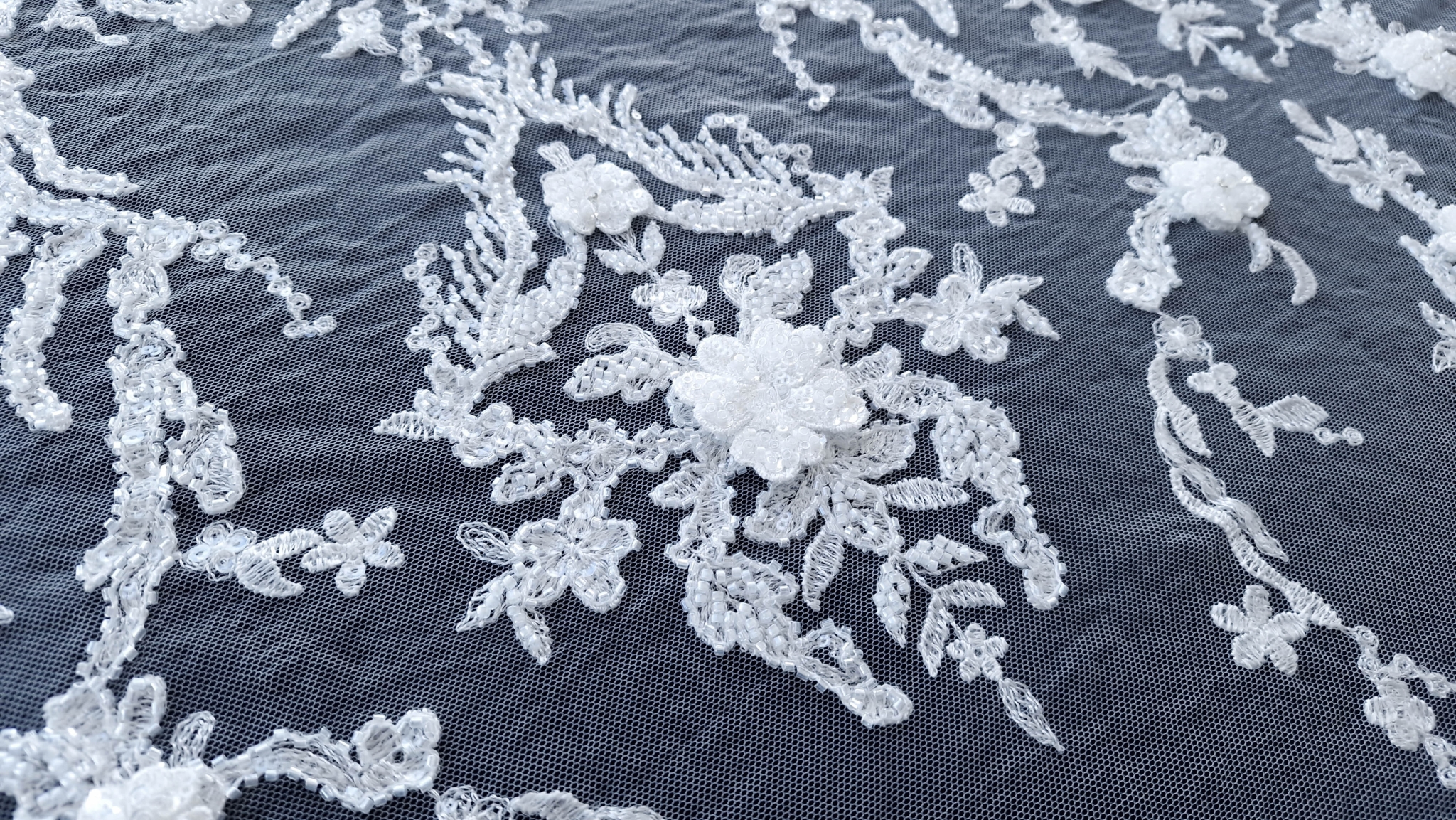 Dantela ivory cu bordura accesorizata - imagine 16