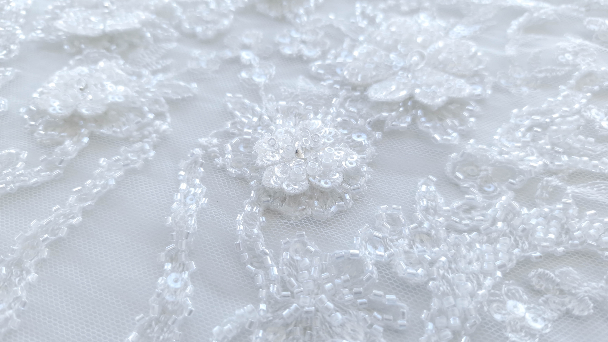 Dantela ivory cu bordura accesorizata - imagine 4