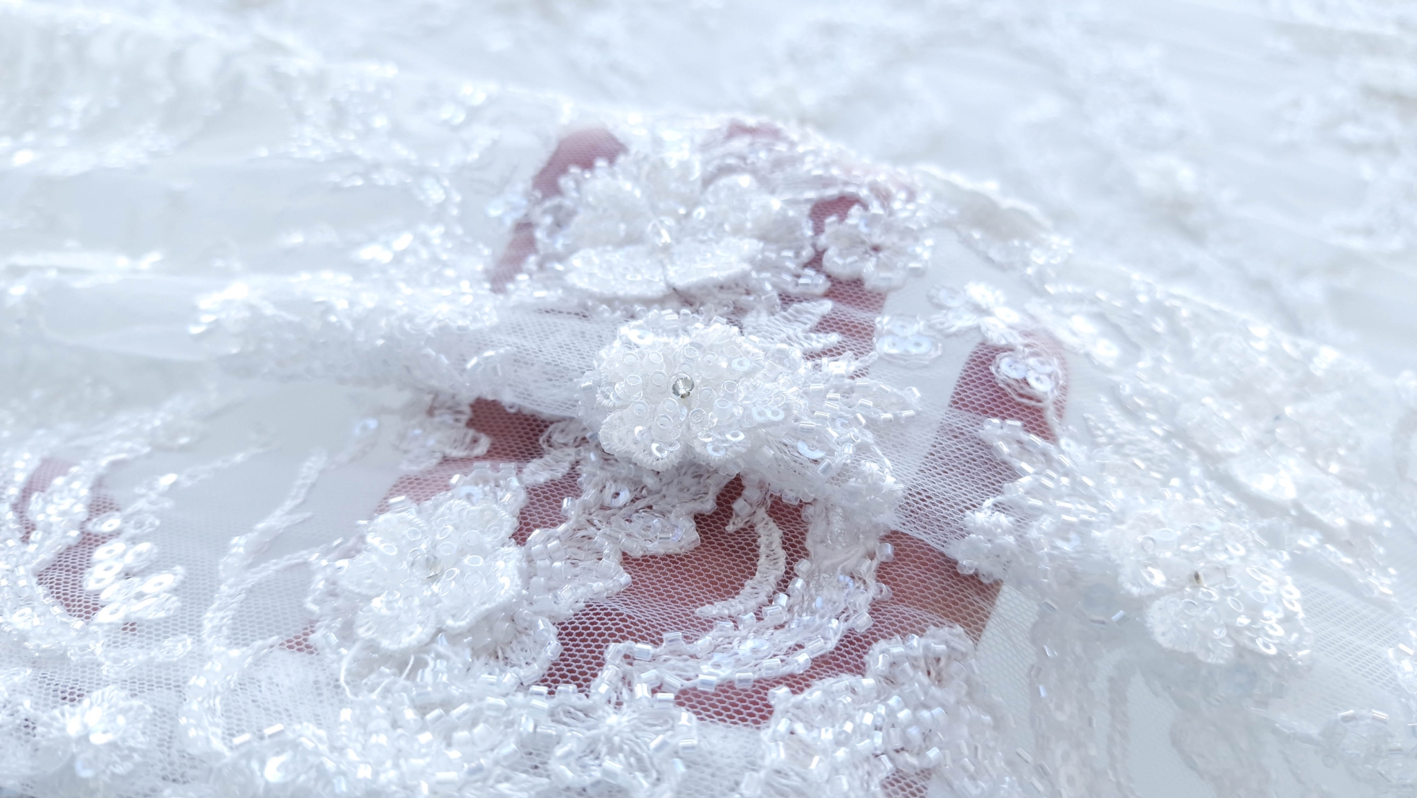 Dantela ivory cu bordura accesorizata - imagine 2