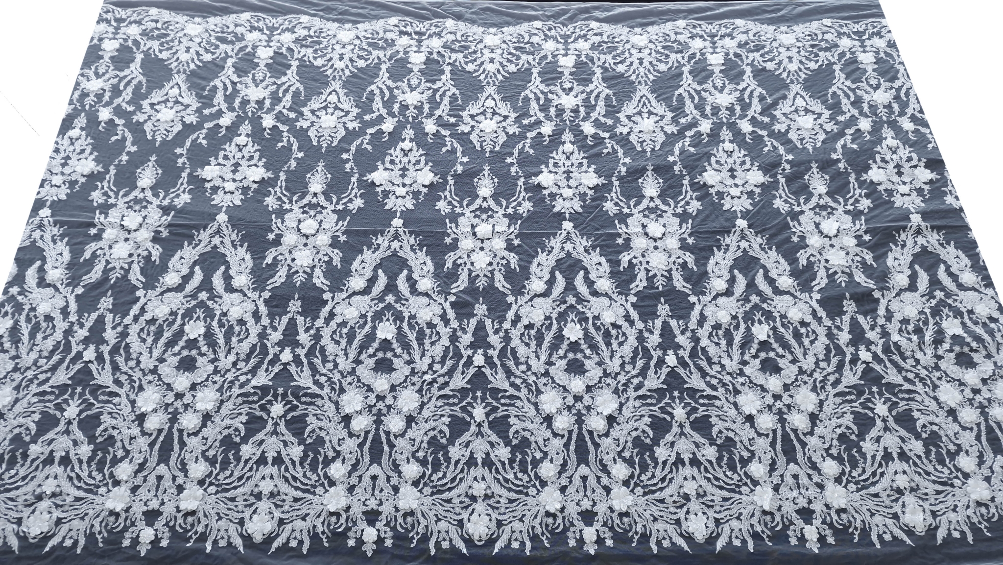 Dantela ivory cu bordura accesorizata - imagine 18