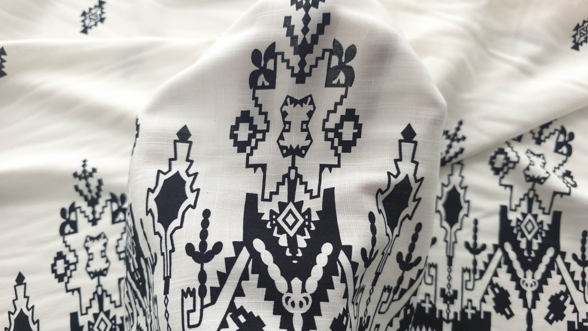 Vascoza cu in black print