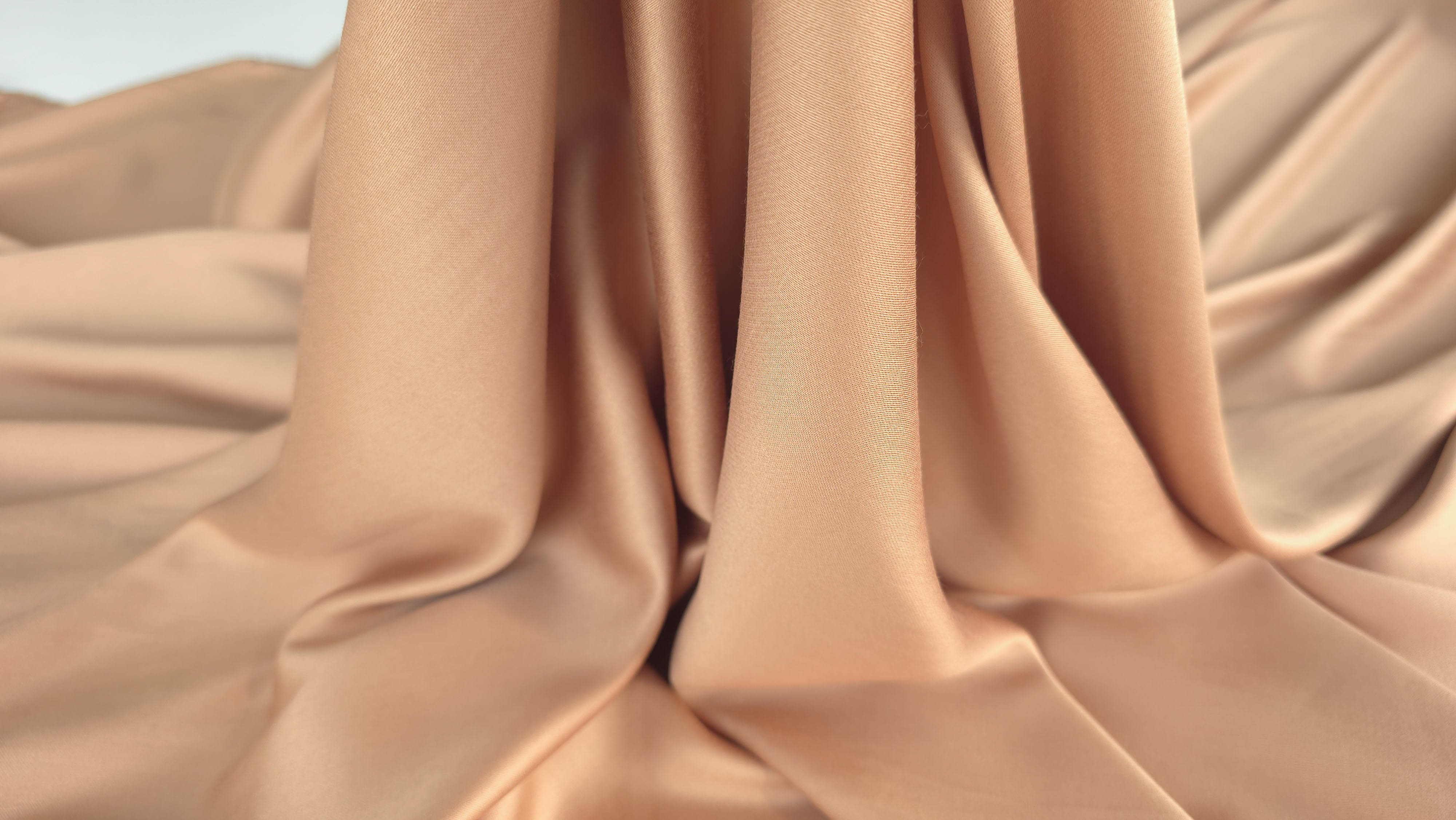 tesatura nude caramel din matase naturala si bumbac evelin textile (5)