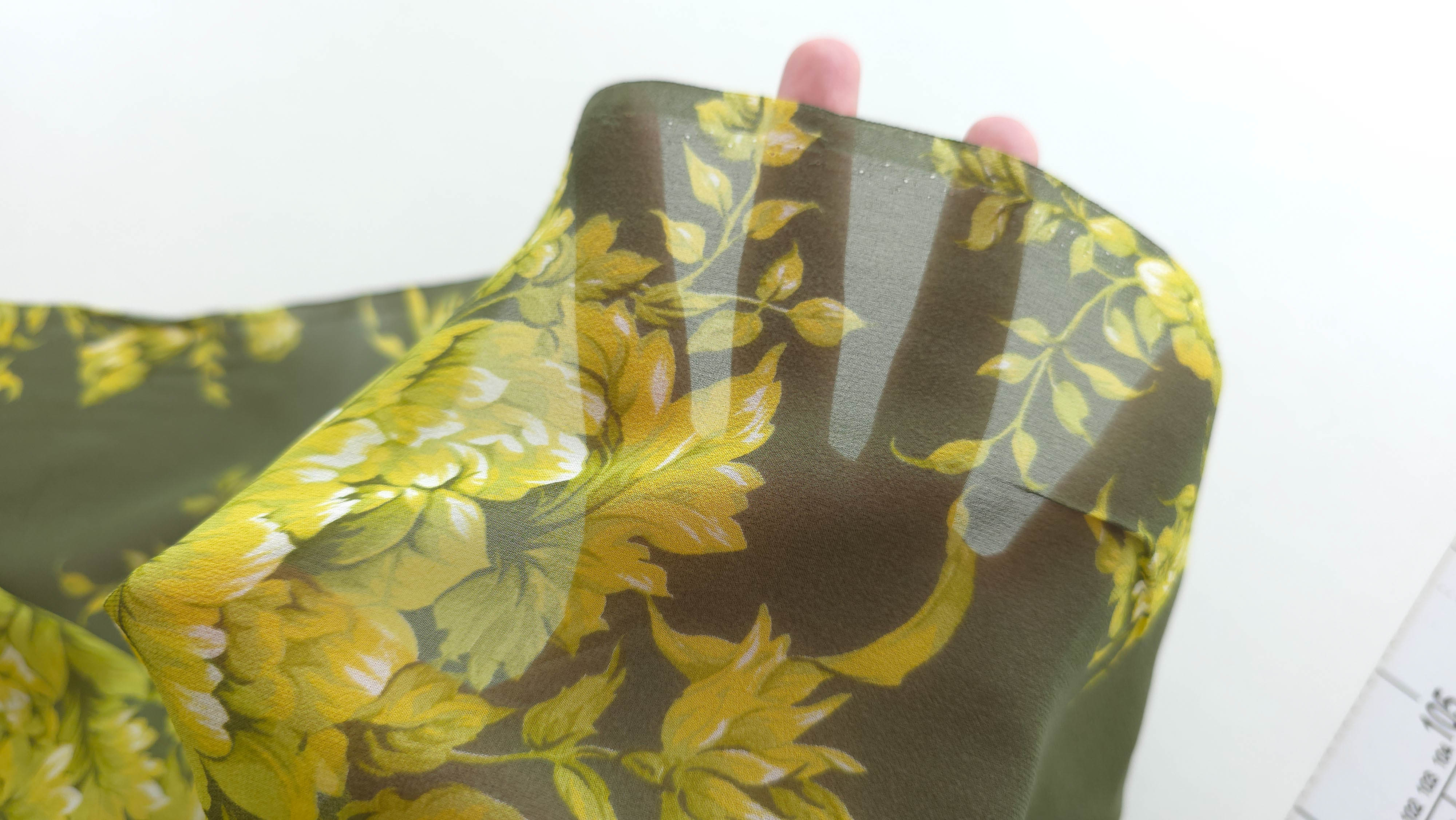 Voal Georgette din matase naturala Botanical Lime evelin textile (4)