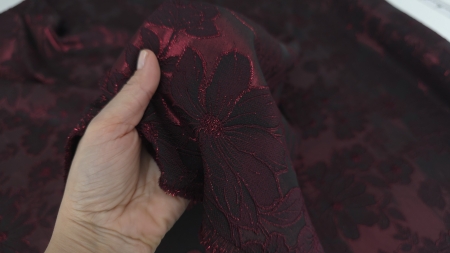 brocard floral burgundy pe fond negru evelin textile (2)