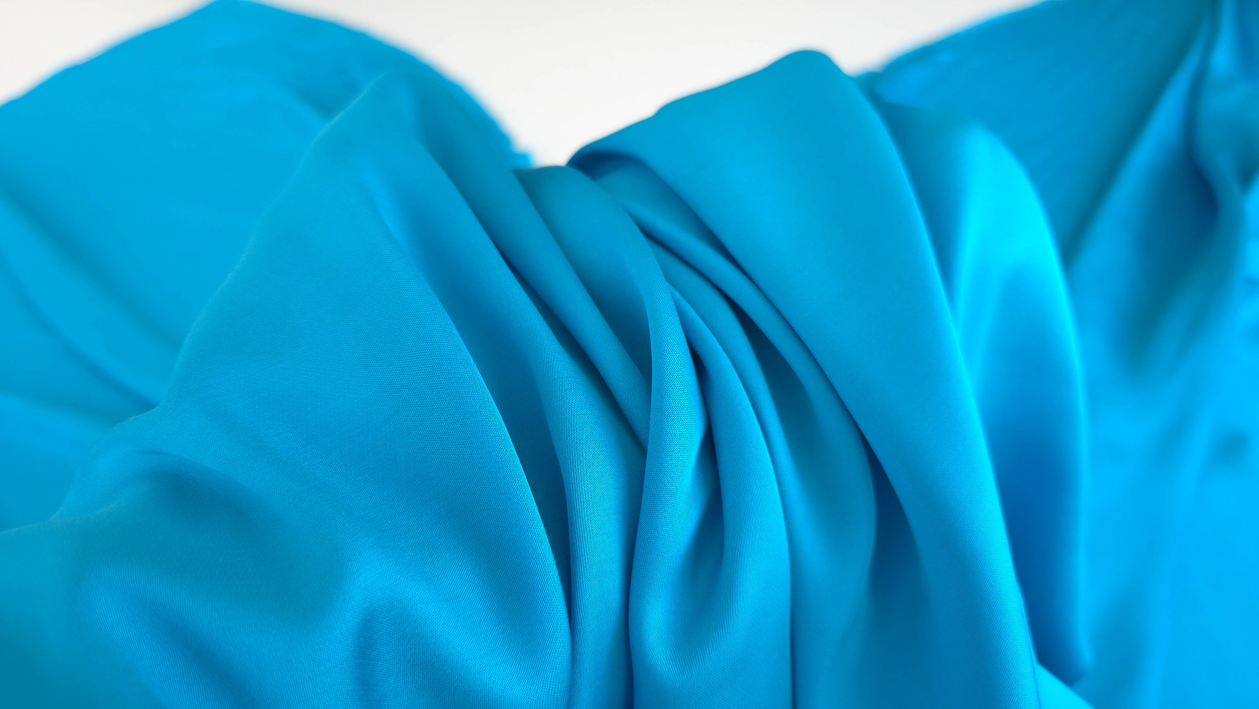 matase discret satinata turquoise din vascoza naturala evelin textile (3) matase discret satinata turquoise din vascoza naturala evelin textile (3)