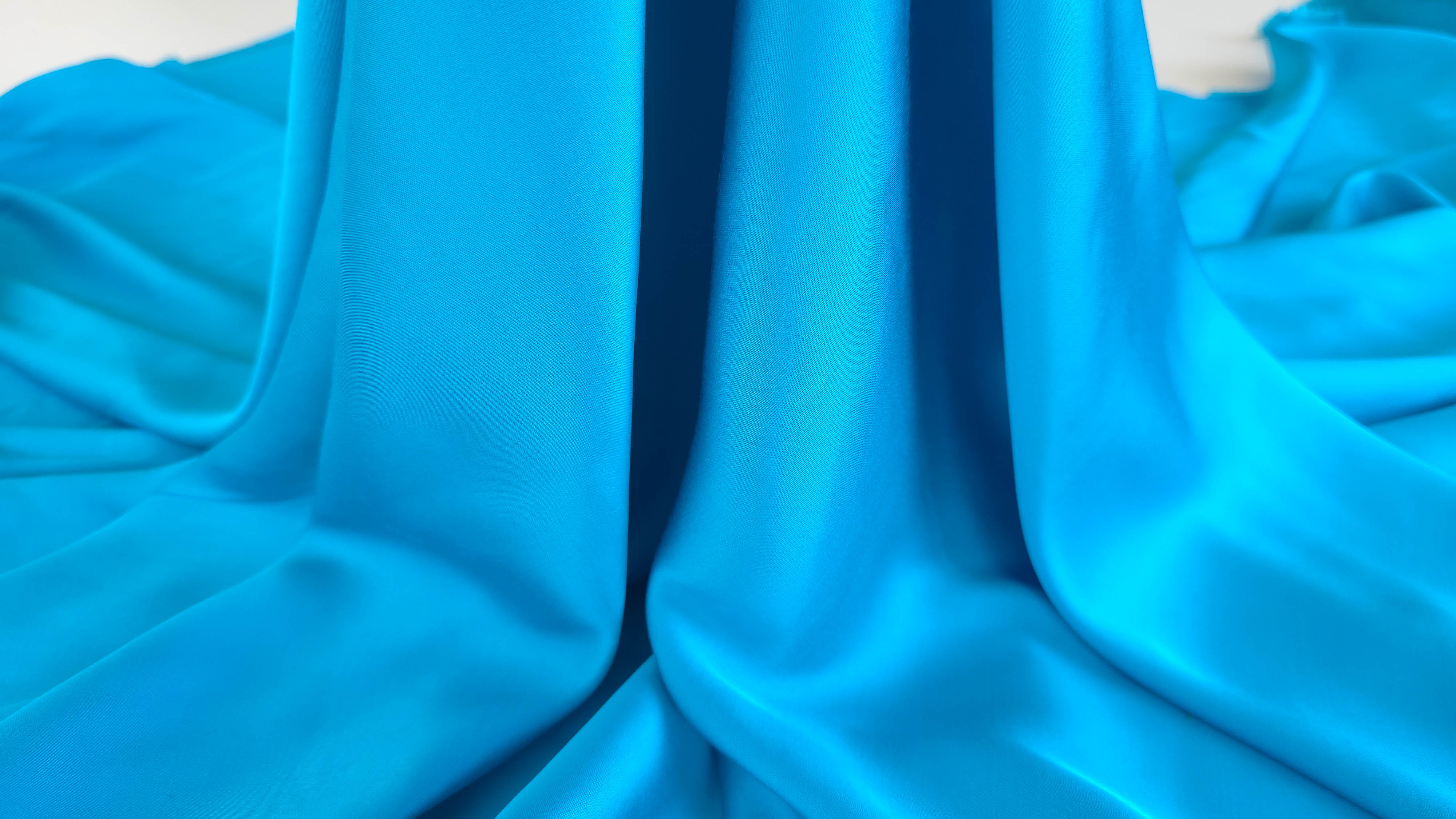 matase discret satinata turquoise din vascoza naturala evelin textile (4) matase discret satinata turquoise din vascoza naturala evelin textile (4)