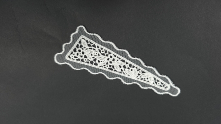 aplicatie decorativa alba pe tulle r488 evelin textile (2)