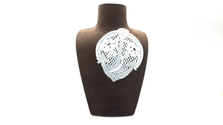 aplicatie decorativa rotunda brodata alba r474 evelin textile (5)