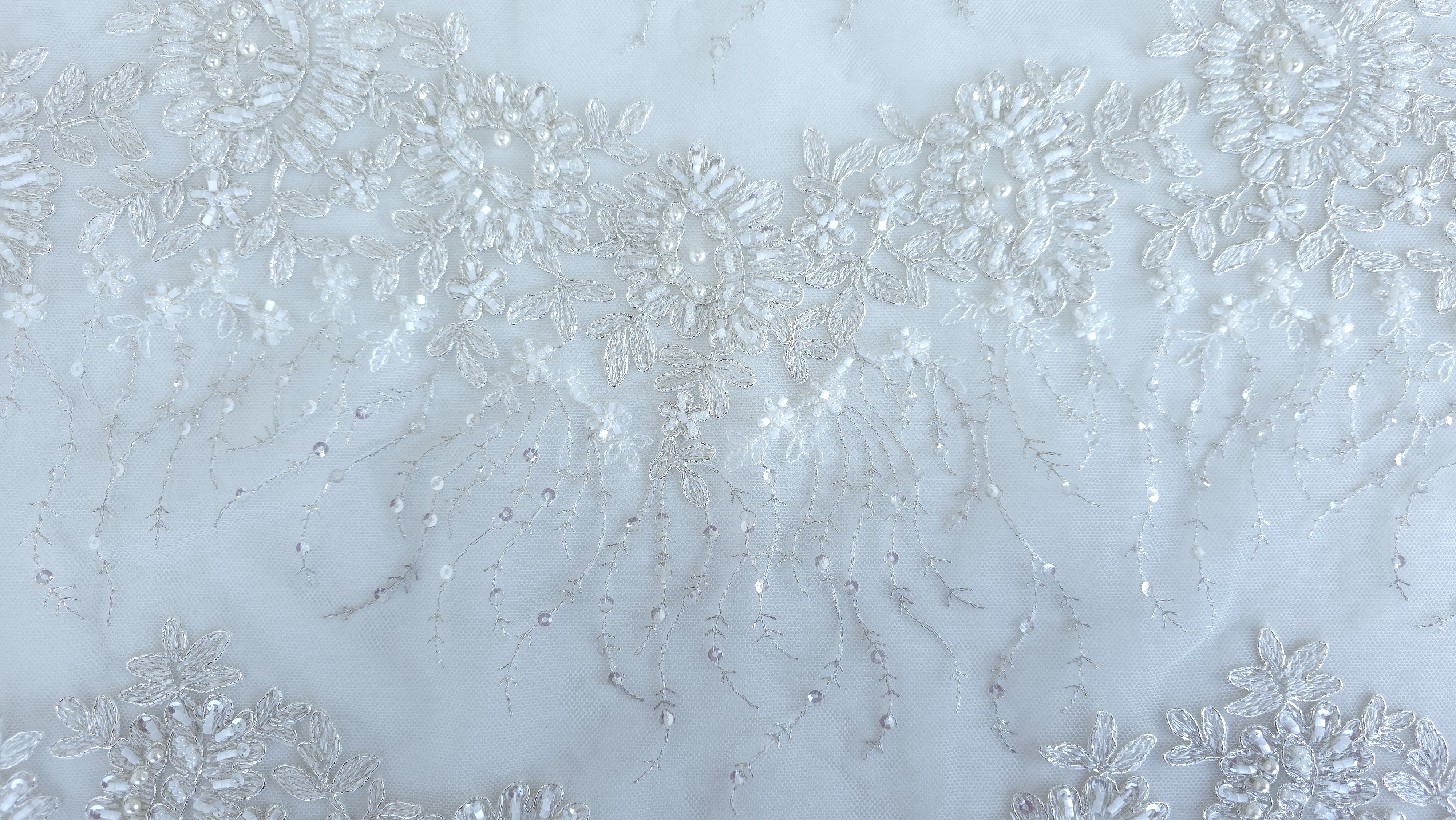 broderie ivoire couture pe tulle elastic metraj