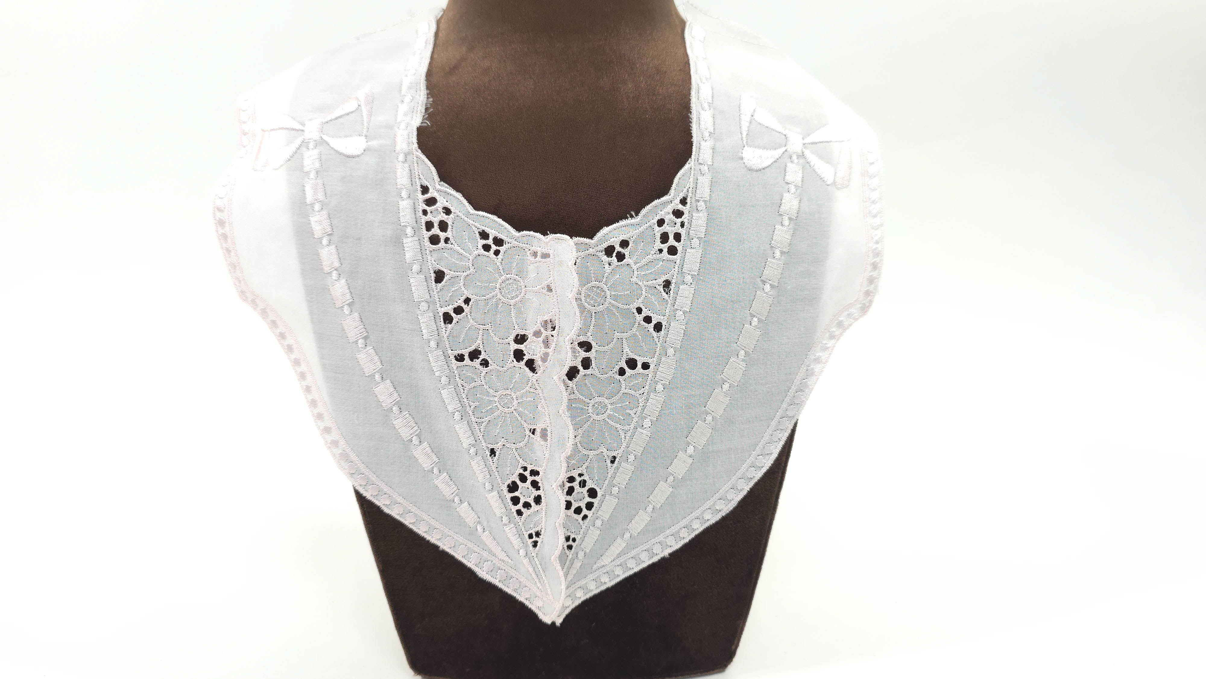 guler brodat natural ivory r455 evelin textile (2)