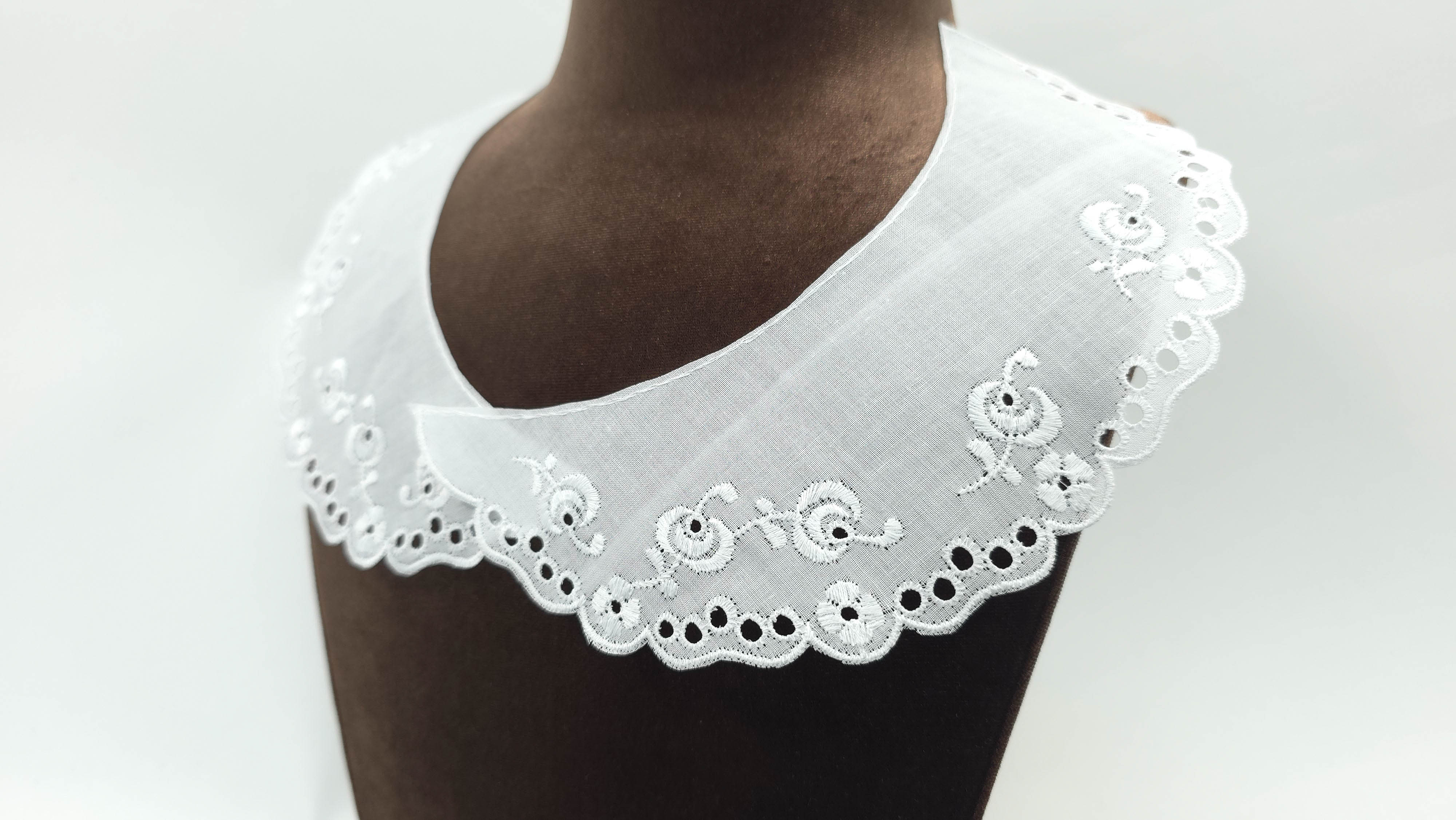 guler ivory decorativ brodat r489 evelin textile (4)