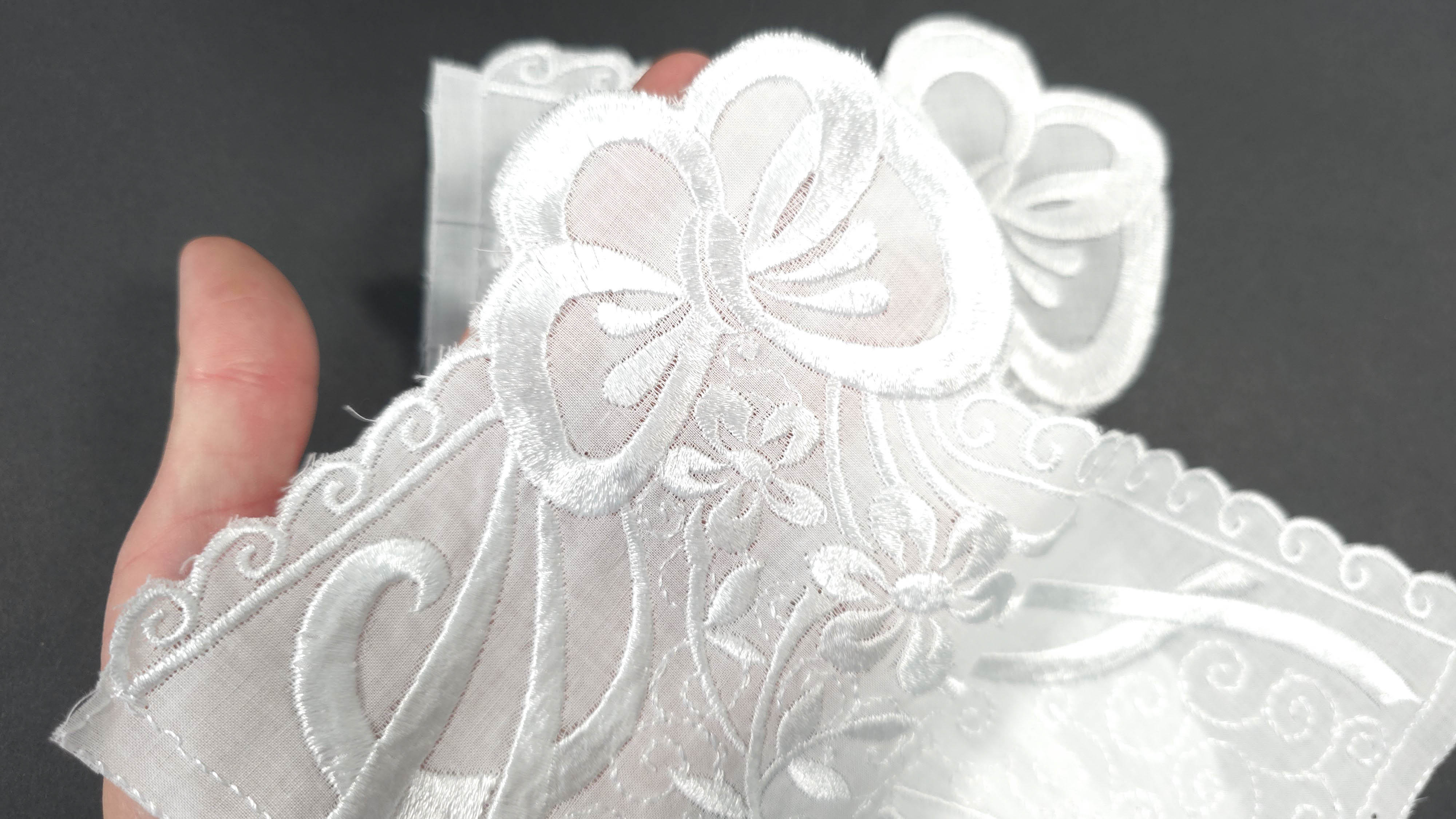 gulere pereche brodate ivory r464 evelin textile (4)