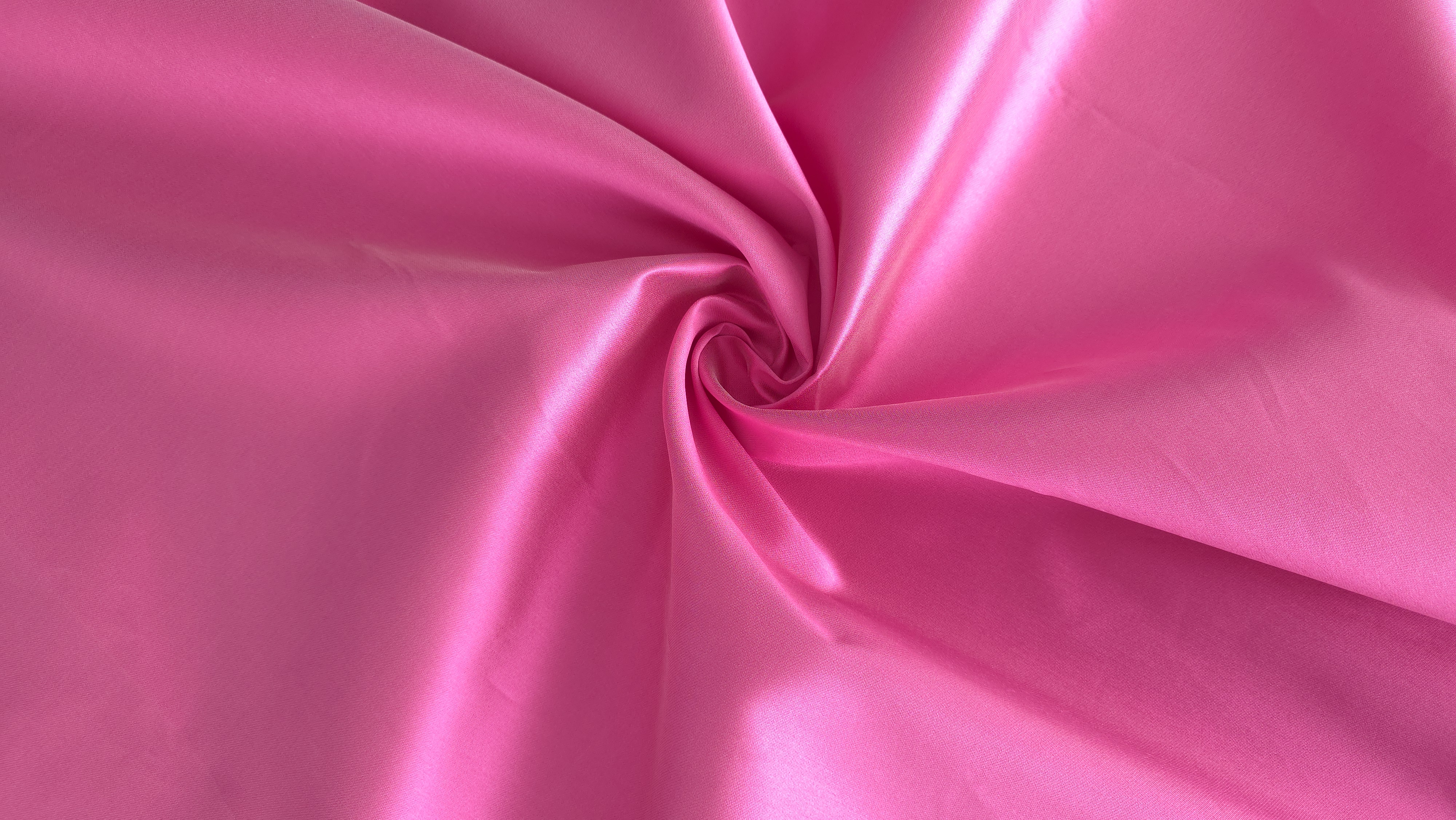 mikado fuchsia cu matase naturala EVELIN TEXTILE (3) mikado fuchsia cu matase naturala EVELIN TEXTILE (3)