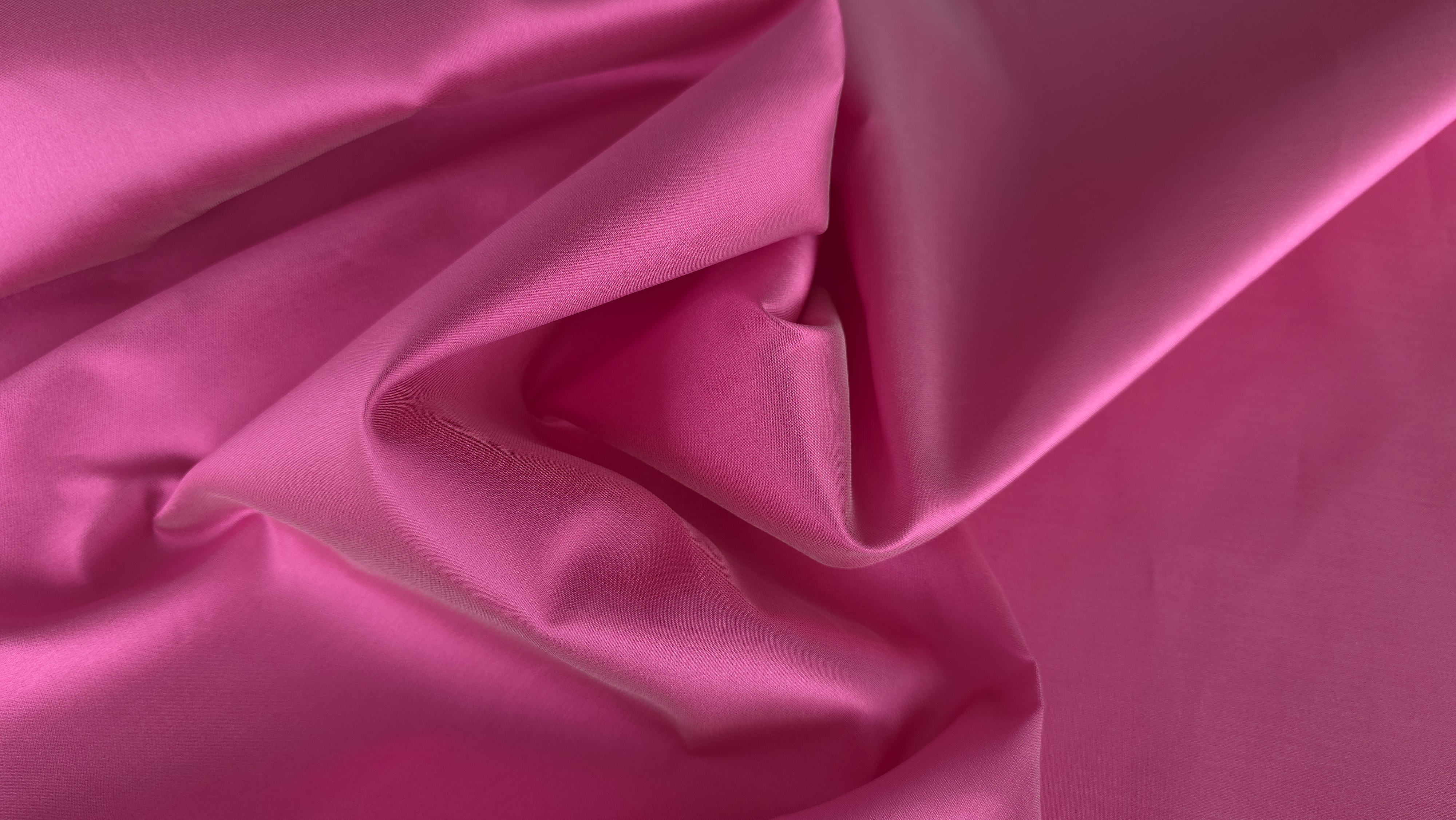 mikado fuchsia cu matase naturala EVELIN TEXTILE (4) mikado fuchsia cu matase naturala EVELIN TEXTILE (4)