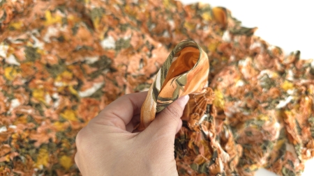 Satin incretit din matase naturala imprimata evelin textile (5)