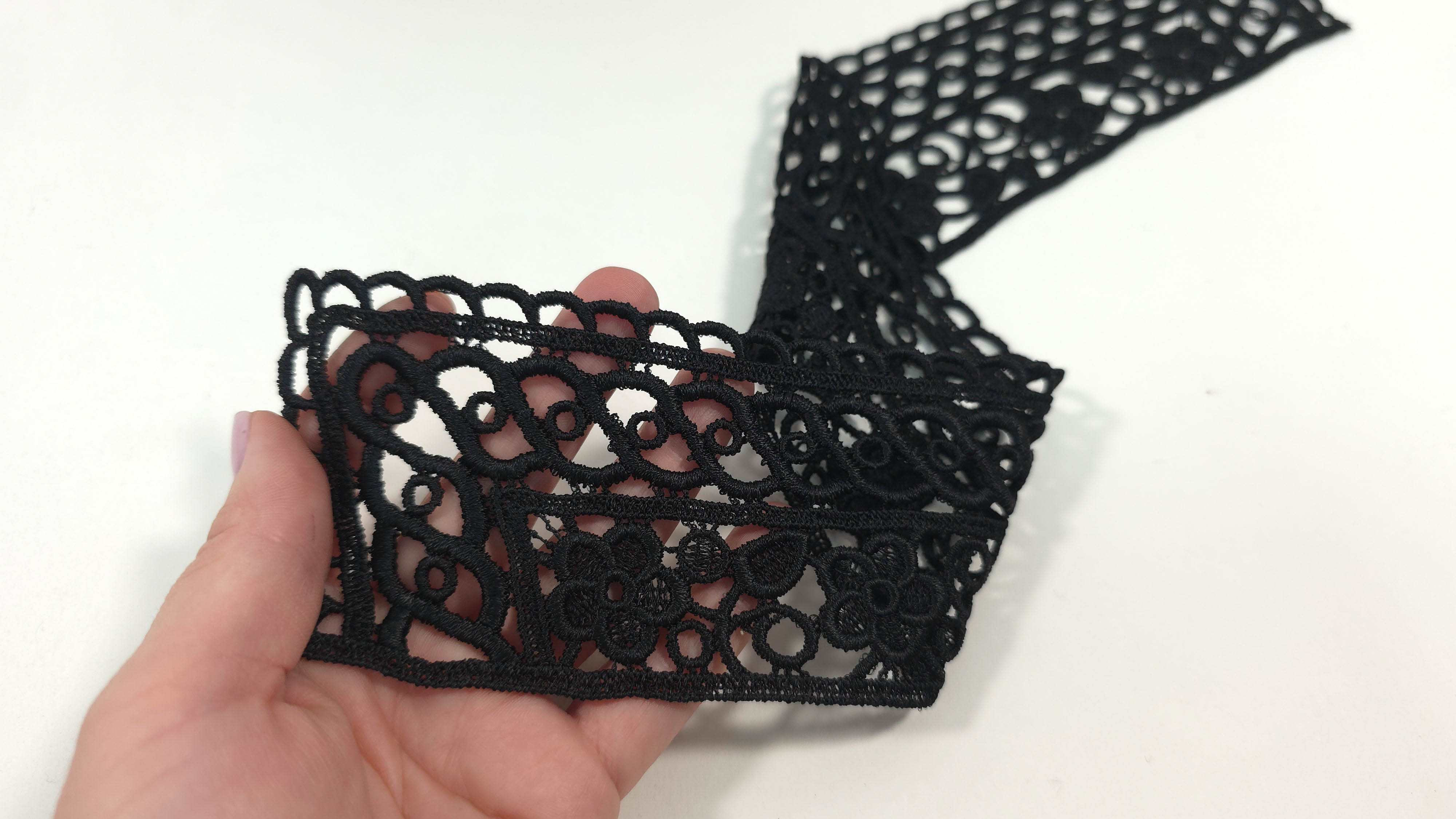 bordura brodata neagru naturala r509 evelin textile (2)