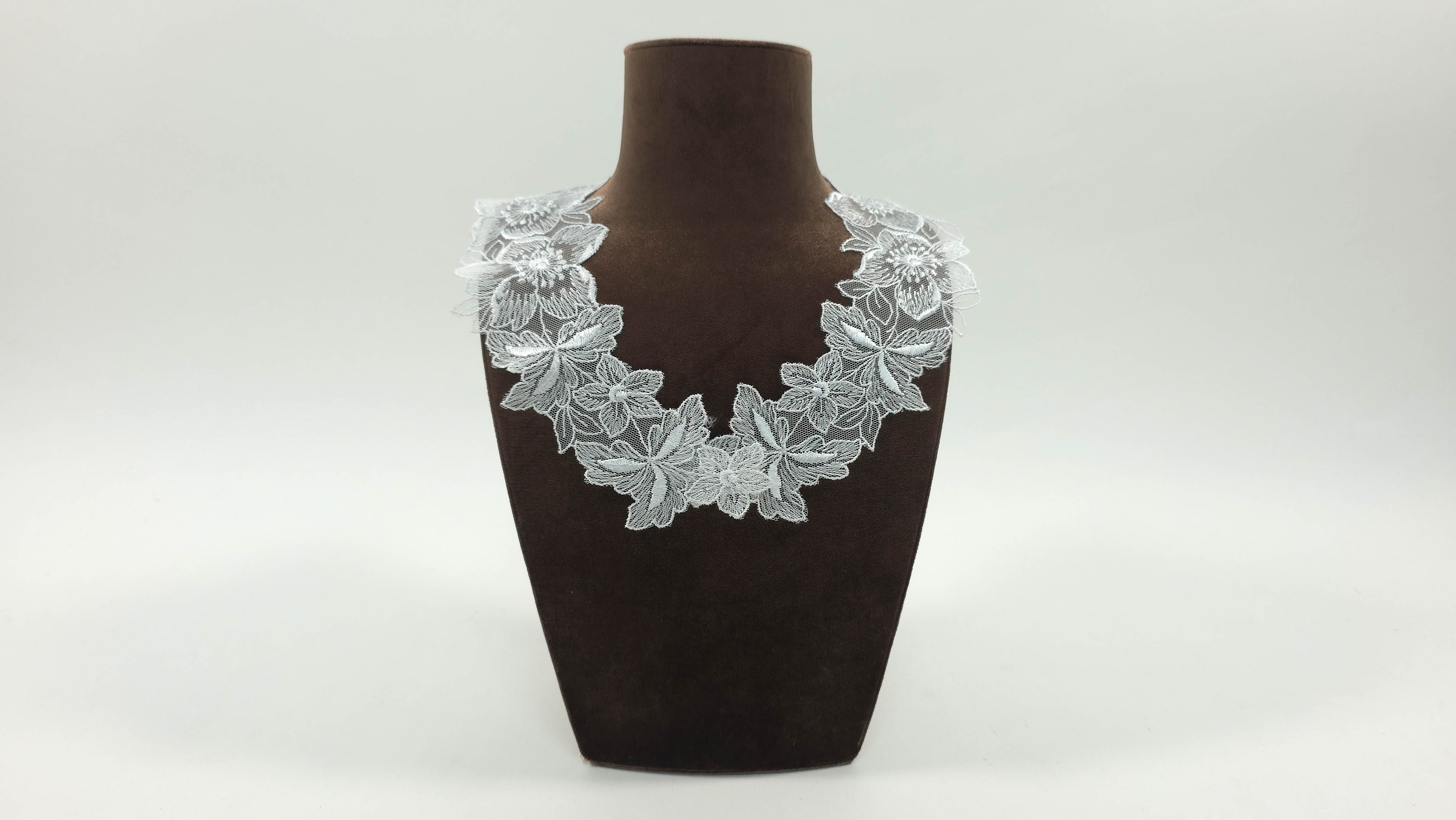 guler din dantela alba brodata r502 evelin textile (5)