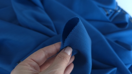 stofa albastru intens 100 lana virgina alexander mcqueen evelin textile (5)