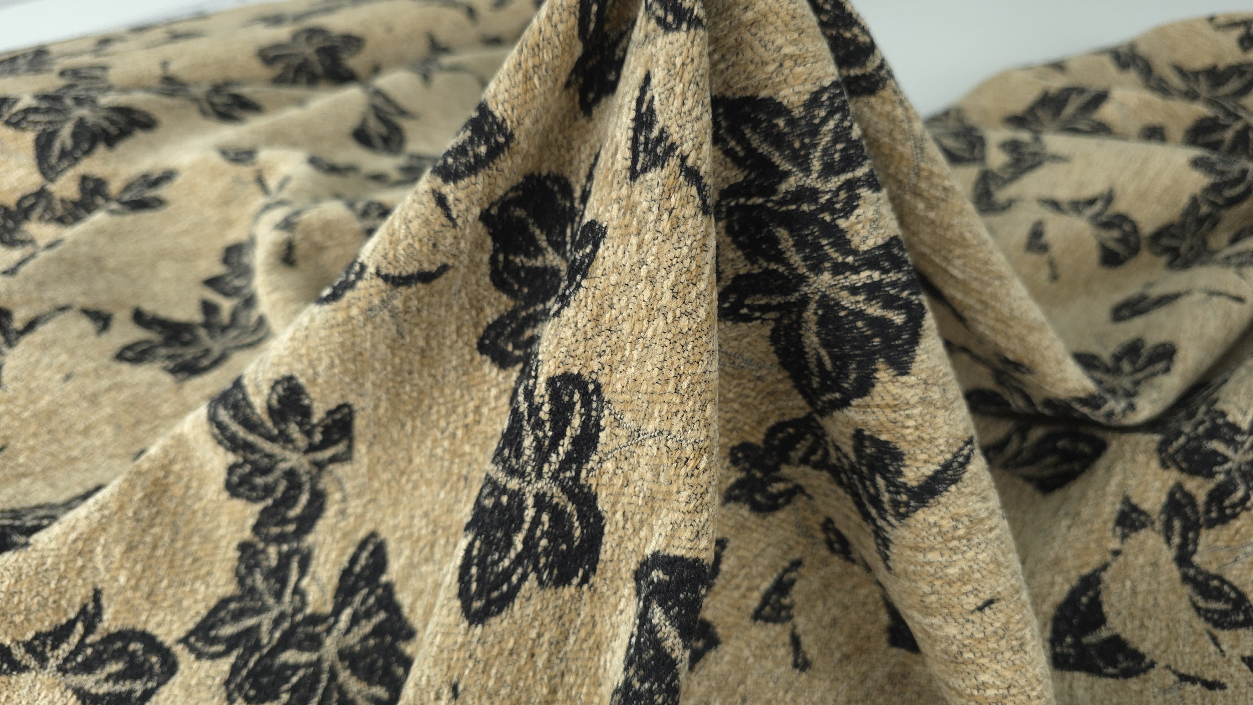 stofa din lana maro cu model evelin textile (3)