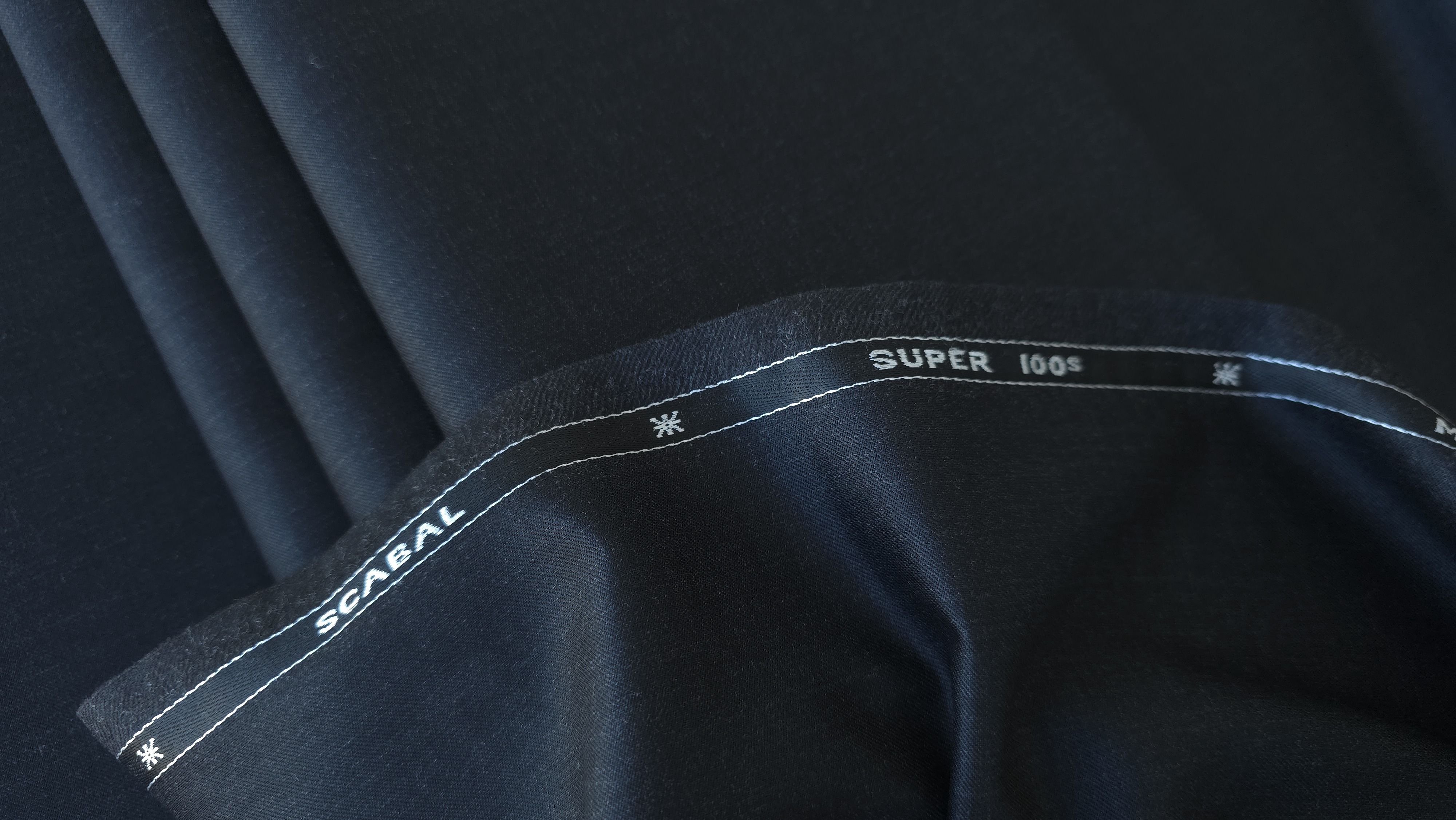 stofa neagra scabal din lana virgina super 100s evelin textile (1)