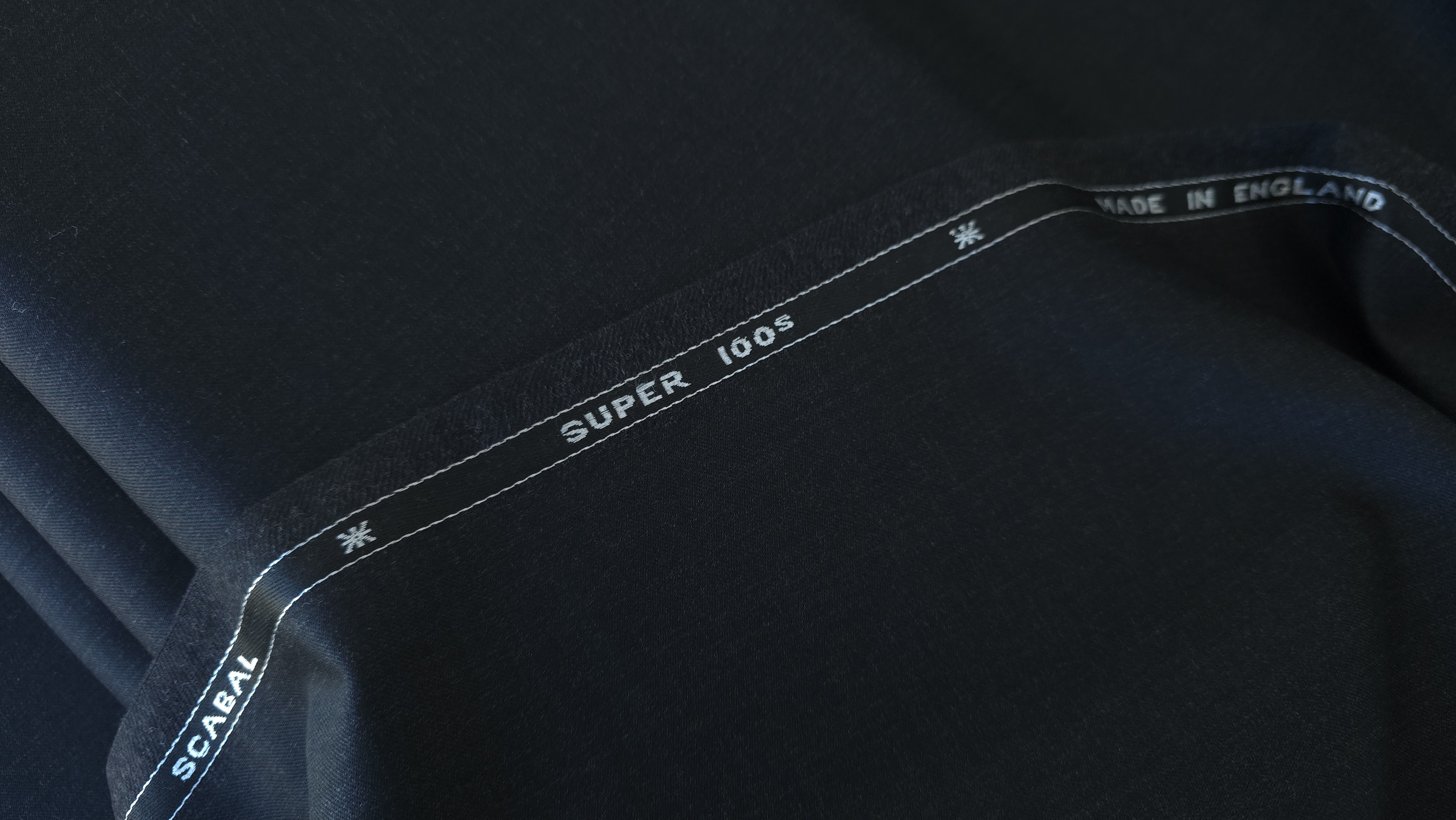 stofa neagra scabal din lana virgina super 100s evelin textile (3)