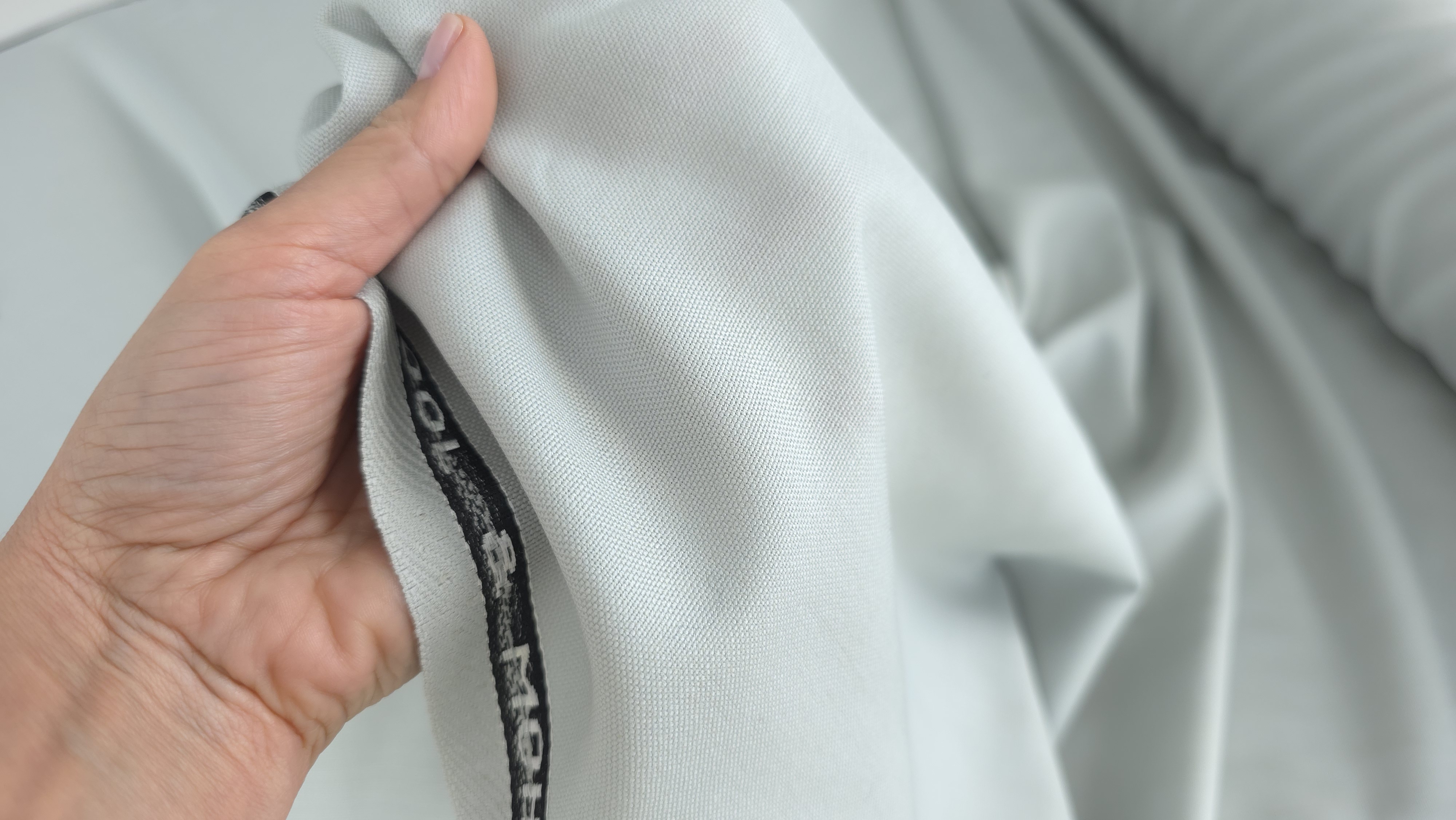 Stof Premium Din L n i Mohair Gri Deschis Rece