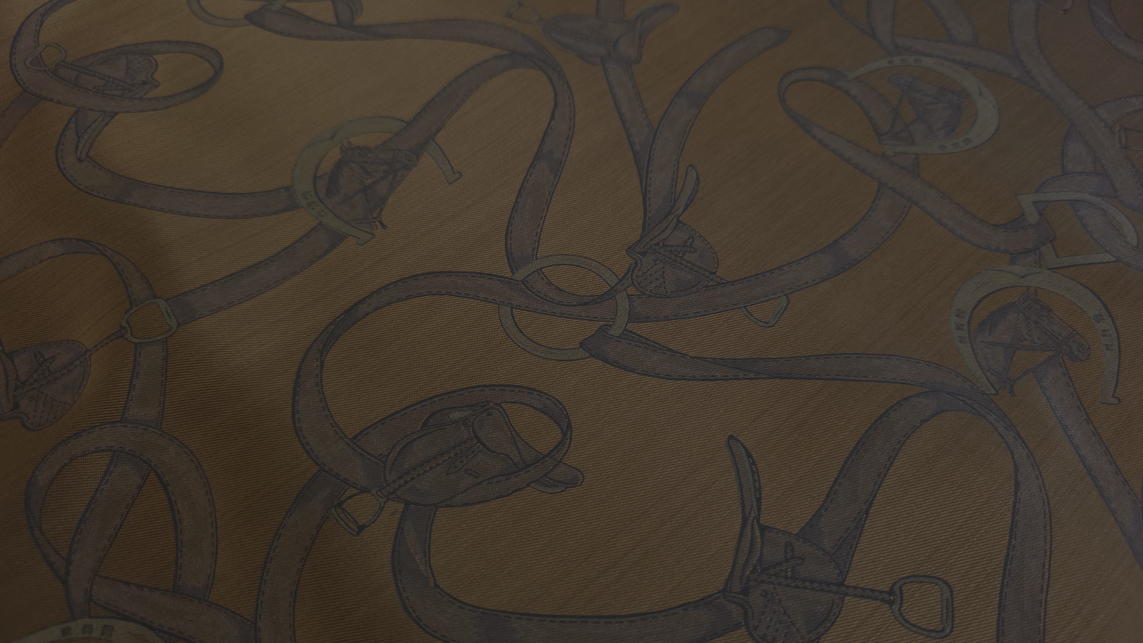 captuseala jerse din vascoza cognac cu imprimeu equestre evelin textile (22)