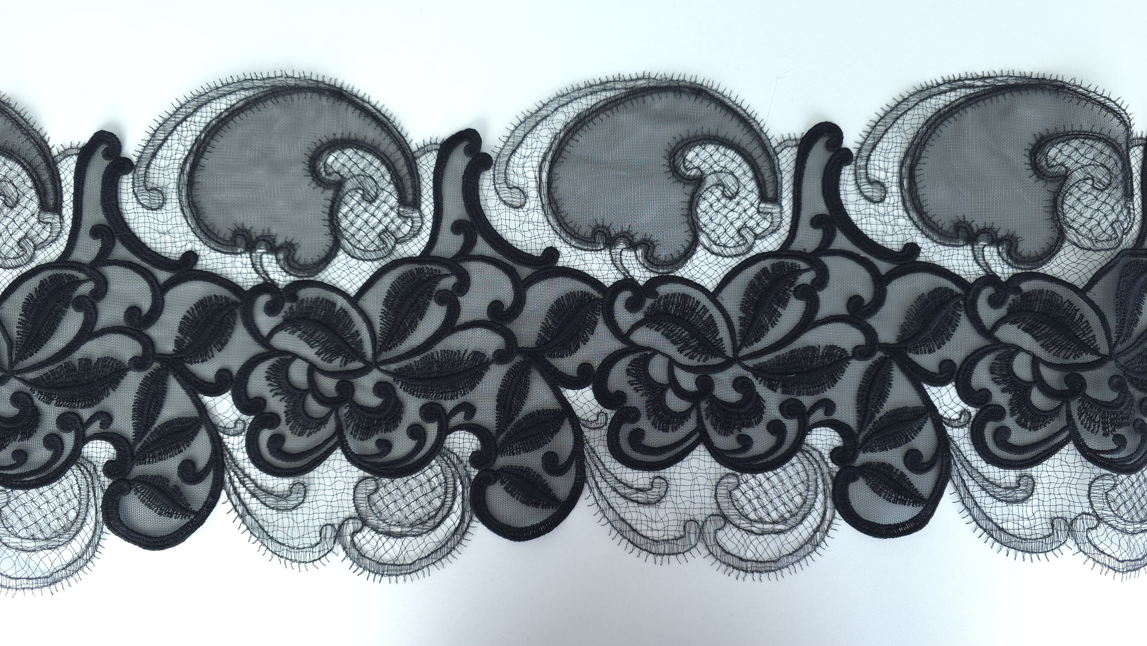 dantela neagra ricamificio levi evelin textile (6)