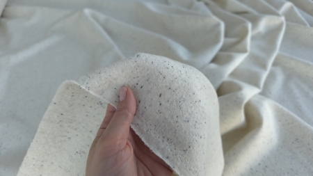 stofa din 100 lana fiarta ivory cu picatele evelin textile (3)