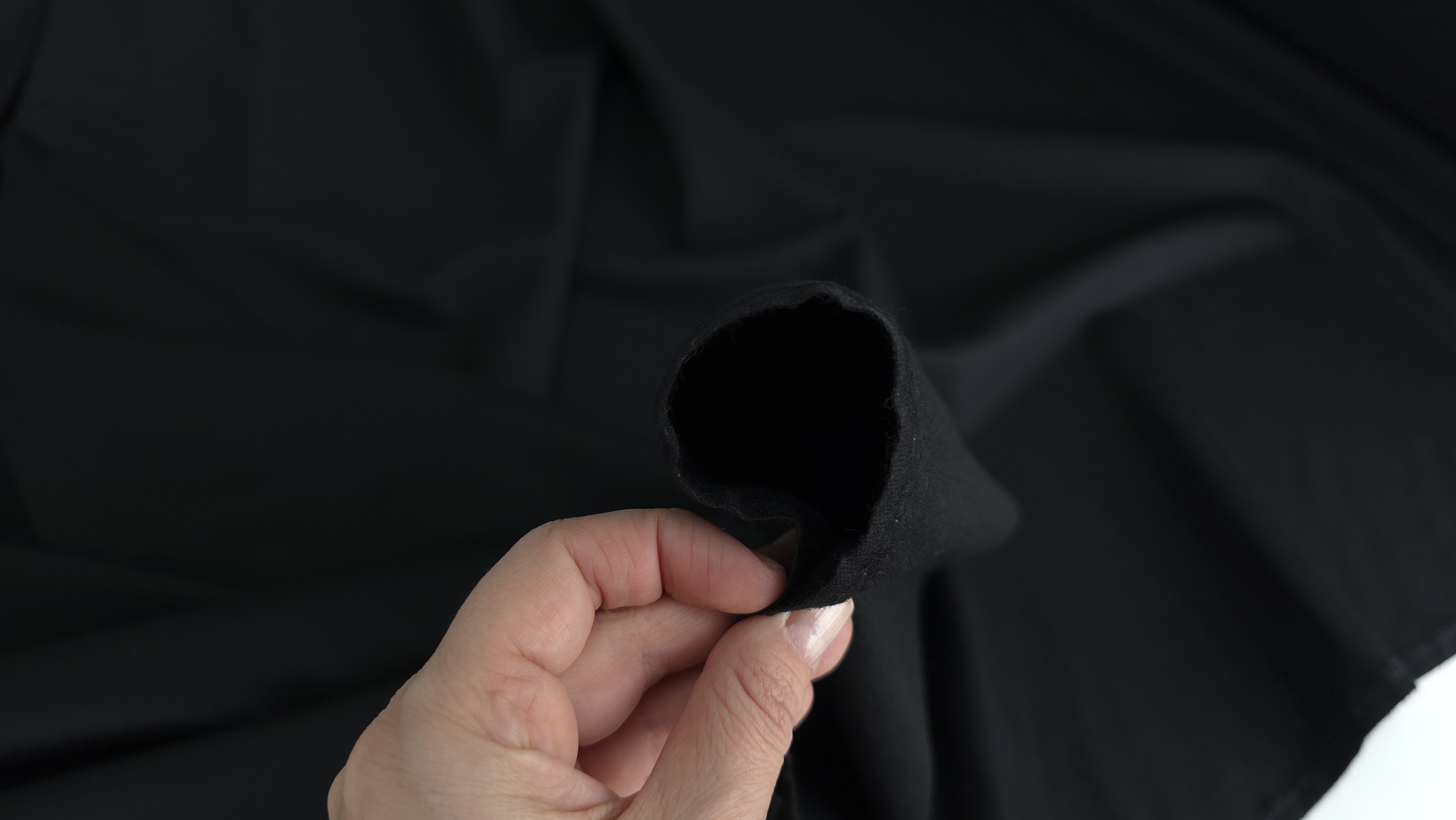 stofa neagra subtire din lana pentru costume evelin (1)