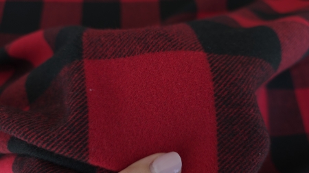 stofa rosie in carouri din lana evelin textile (4)