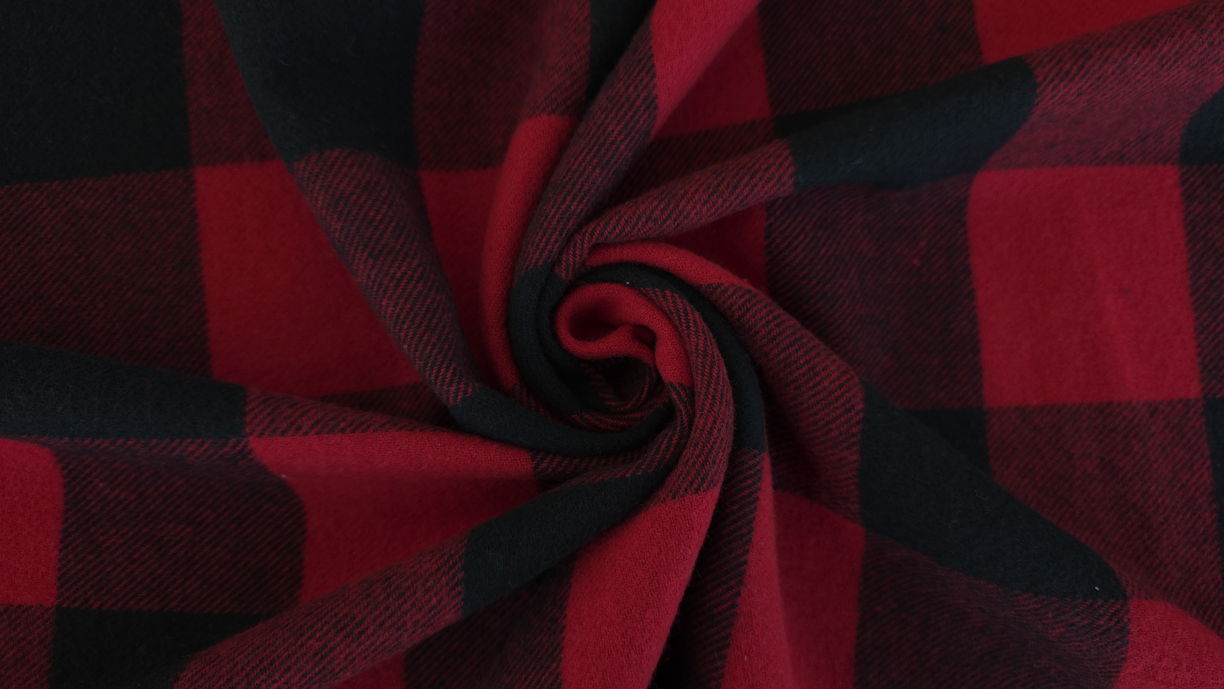 stofa rosie in carouri din lana evelin textile (8)